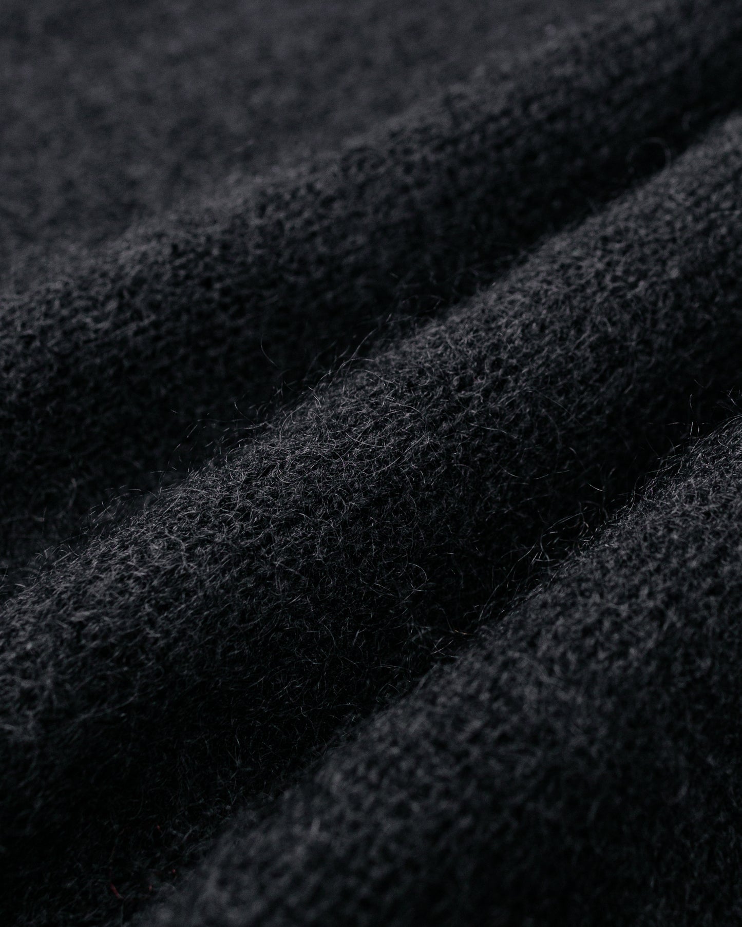 Batoner Pure Mohair Crew Neck Black