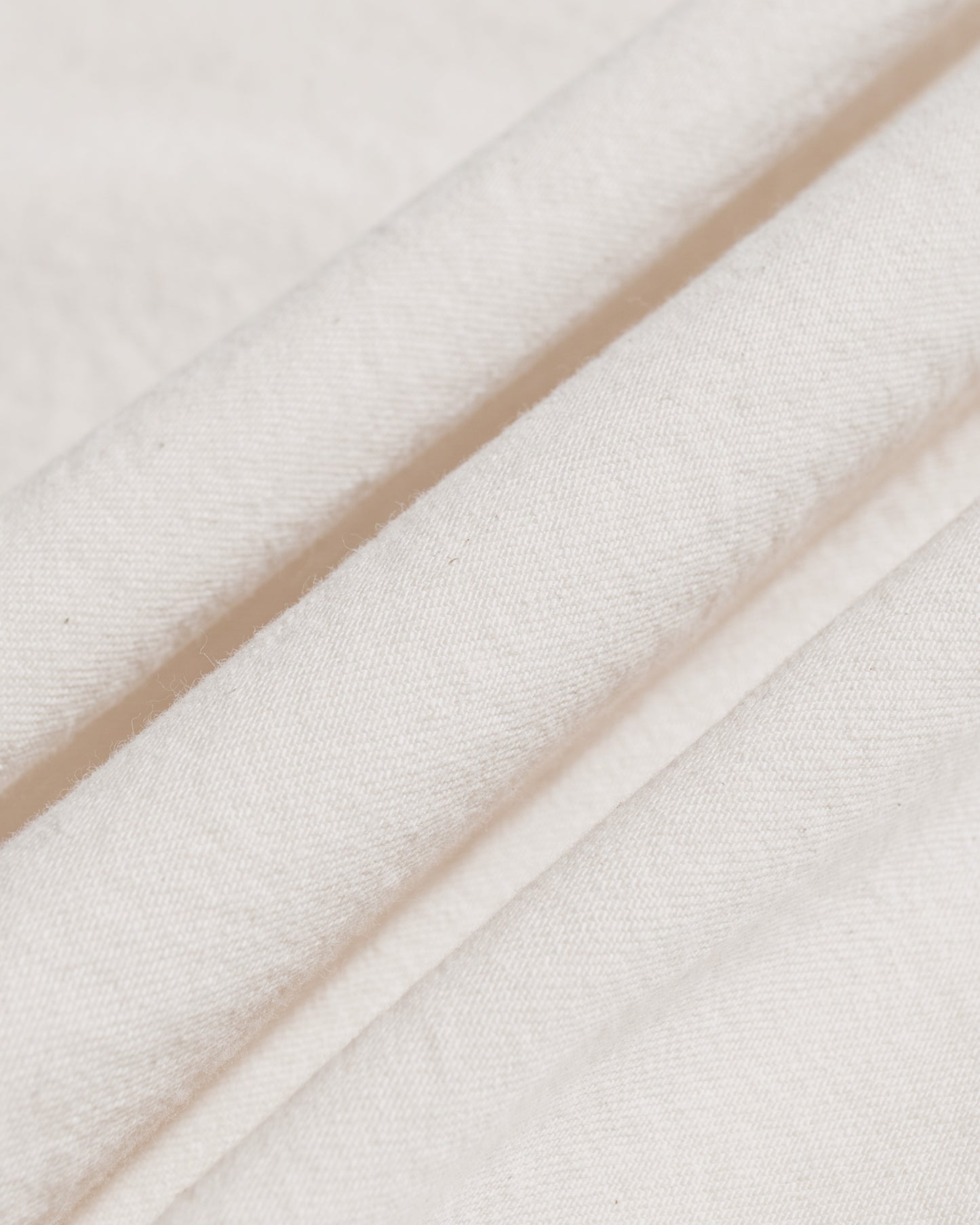 Danton Colour Denim Tuck Belted Pant Ecru