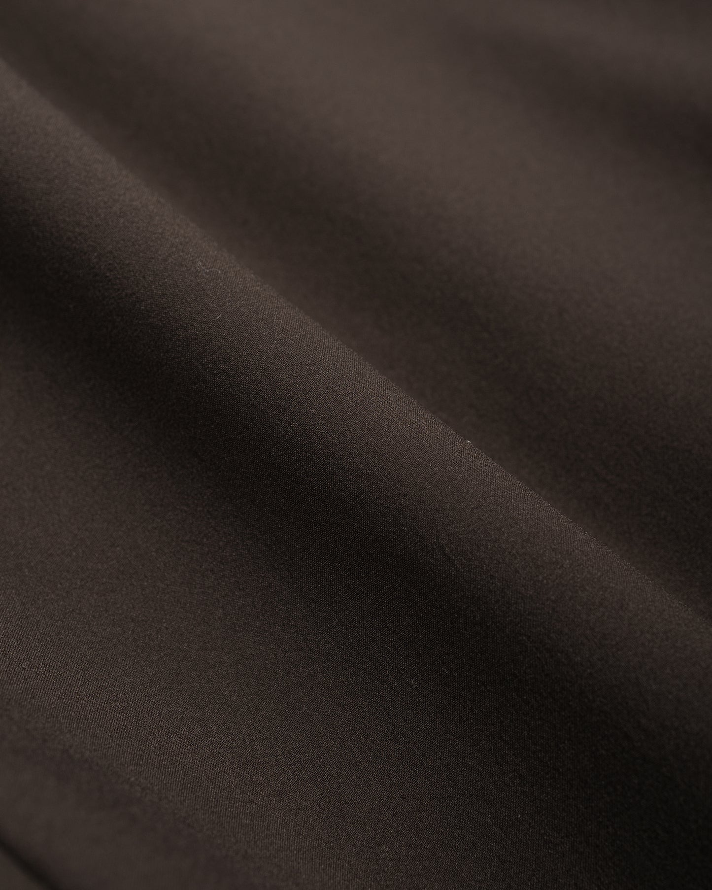 Goldwin One Tuck Light Stretch Shorts Jet Brown