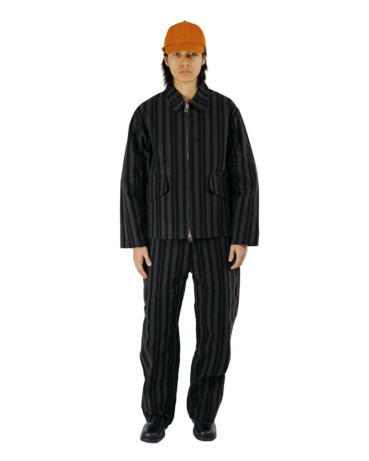 MAN-TLE R21P4 Wide Pants Grey Theatre Wax