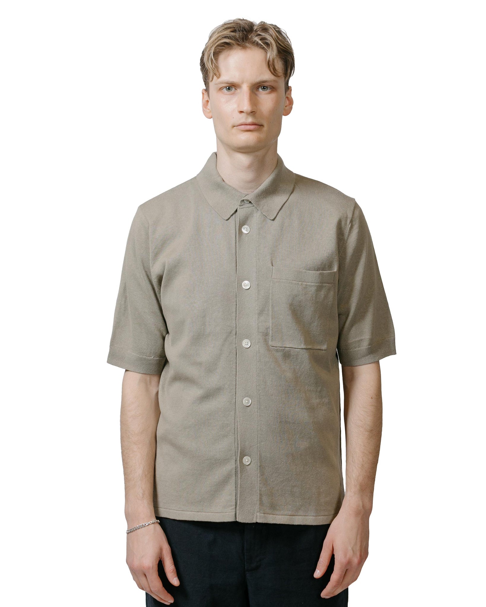 Norse Projects Rollo Cotton Linen SS Shirt Clay model front