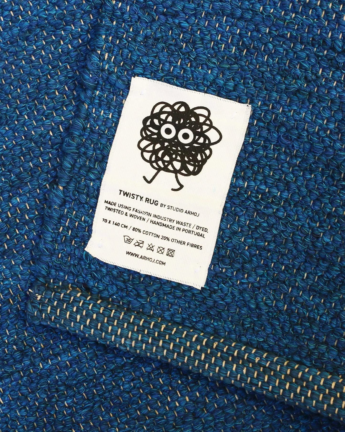 Studio Arhoj Twisty Rug Cherry Tree