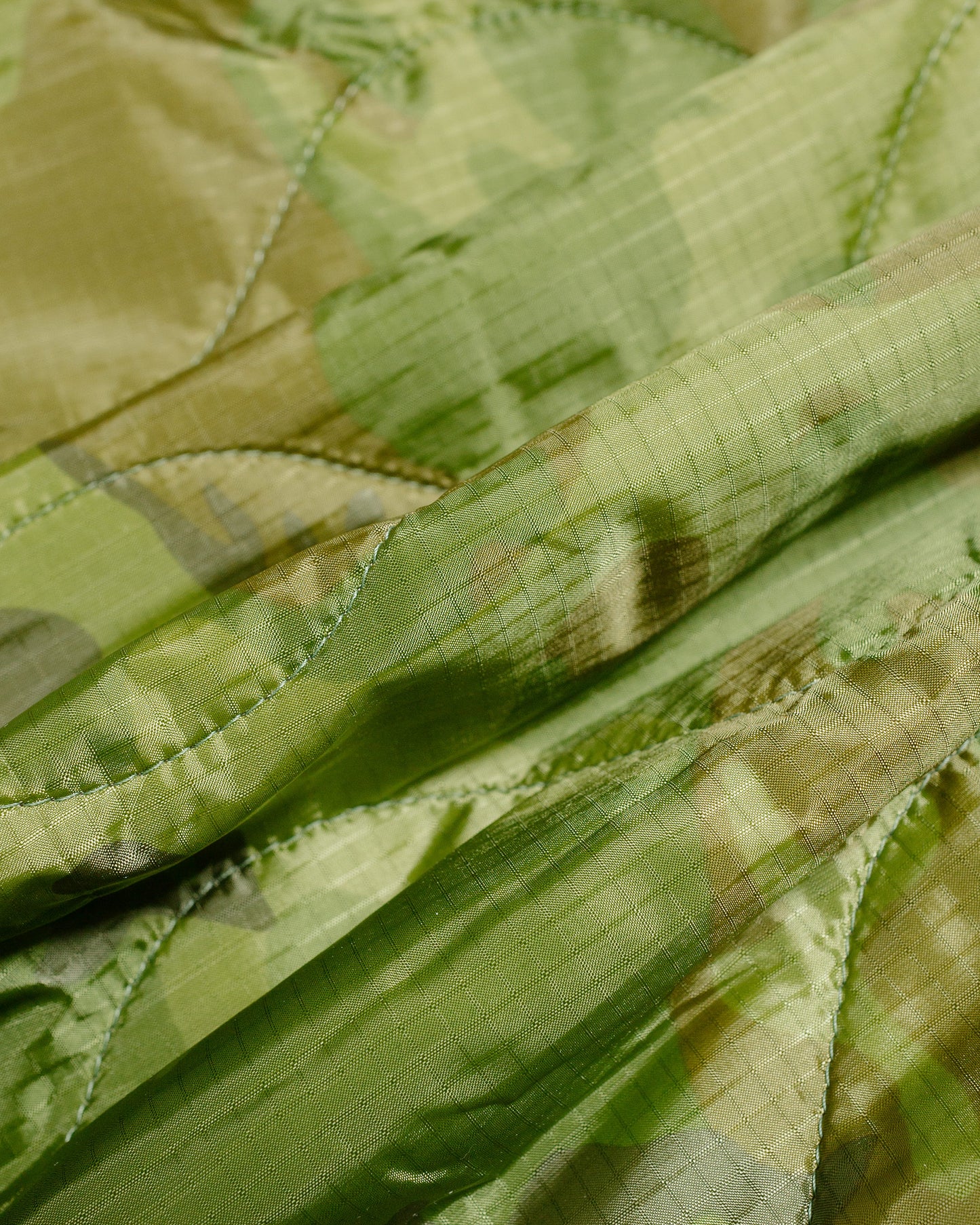 The Corona Utility CJ020 Combat Quilting Liner Jacket Green Leaf Camo fabric