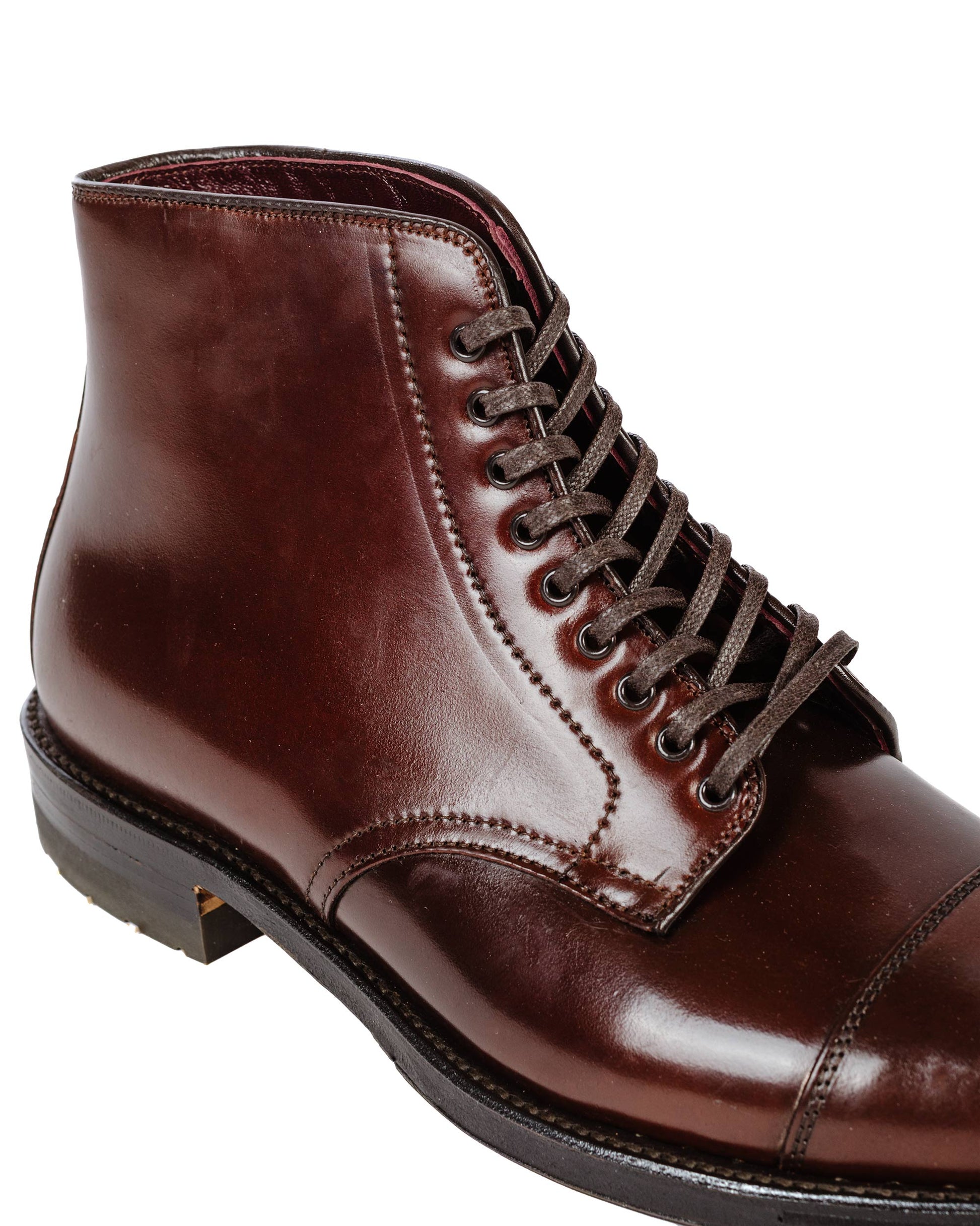 Alden Straight Tip Boot With Commando Sole Colour '8' Shell Cordovan G2801C Close