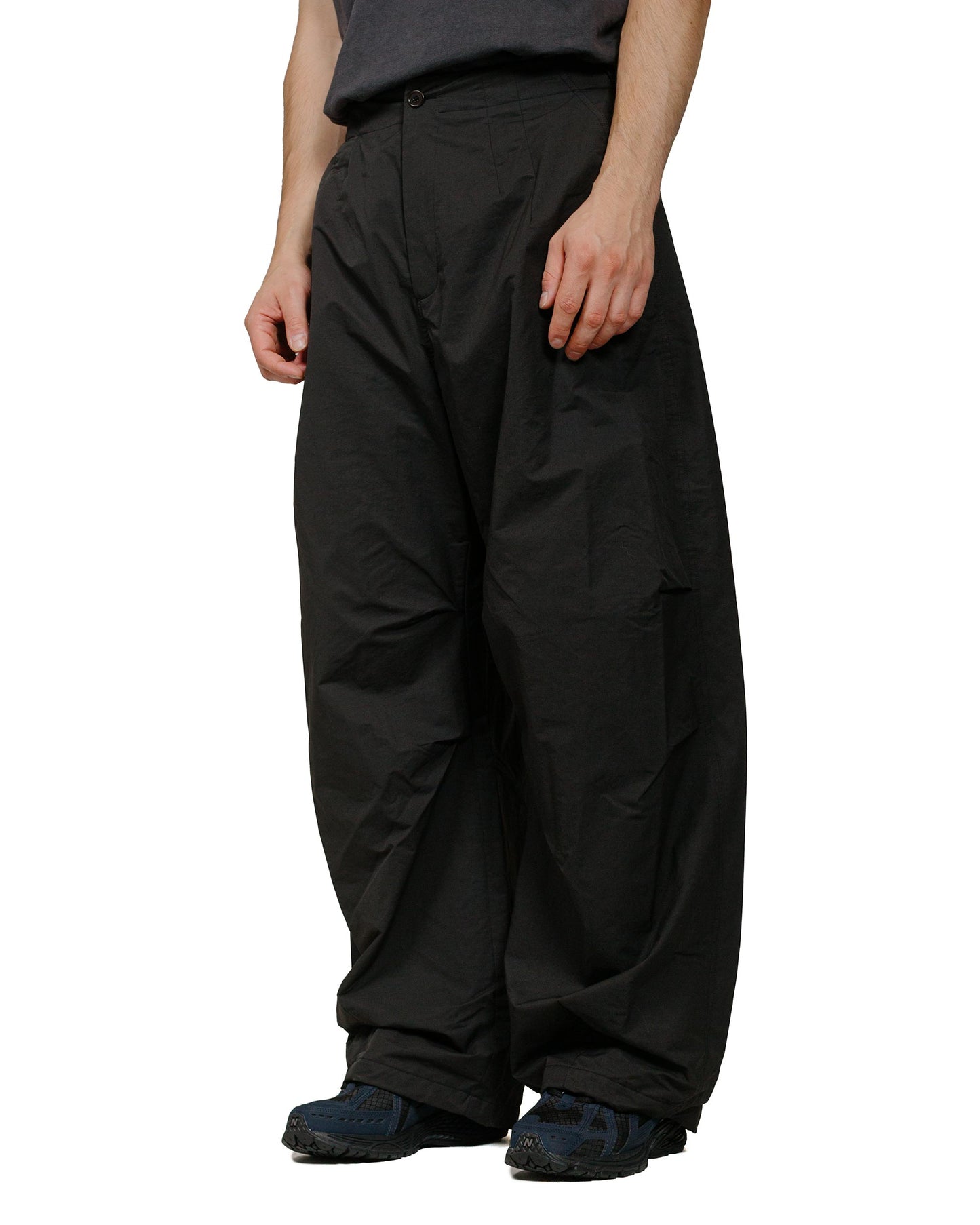 Amomento Mens Cotton Nylon Fatigue Pants Black model front