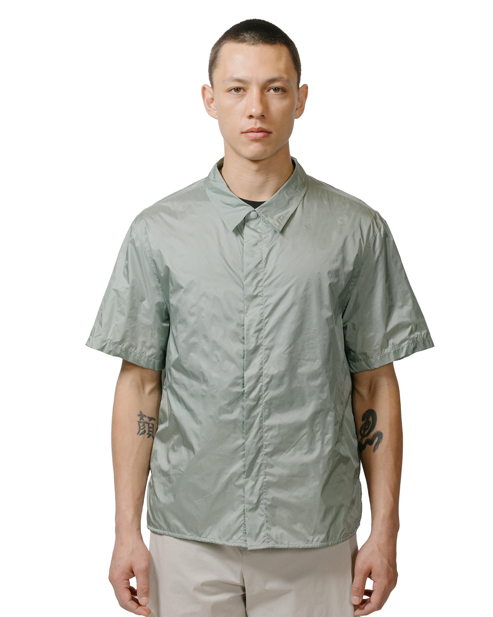 Amomento Nylon Short Sleeve Shirts Mint model front