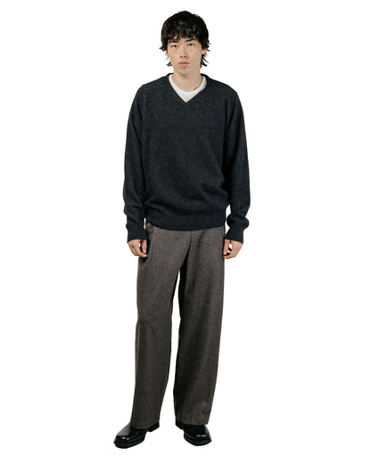 Amomento Racoon V-Neck Knit Charcoal