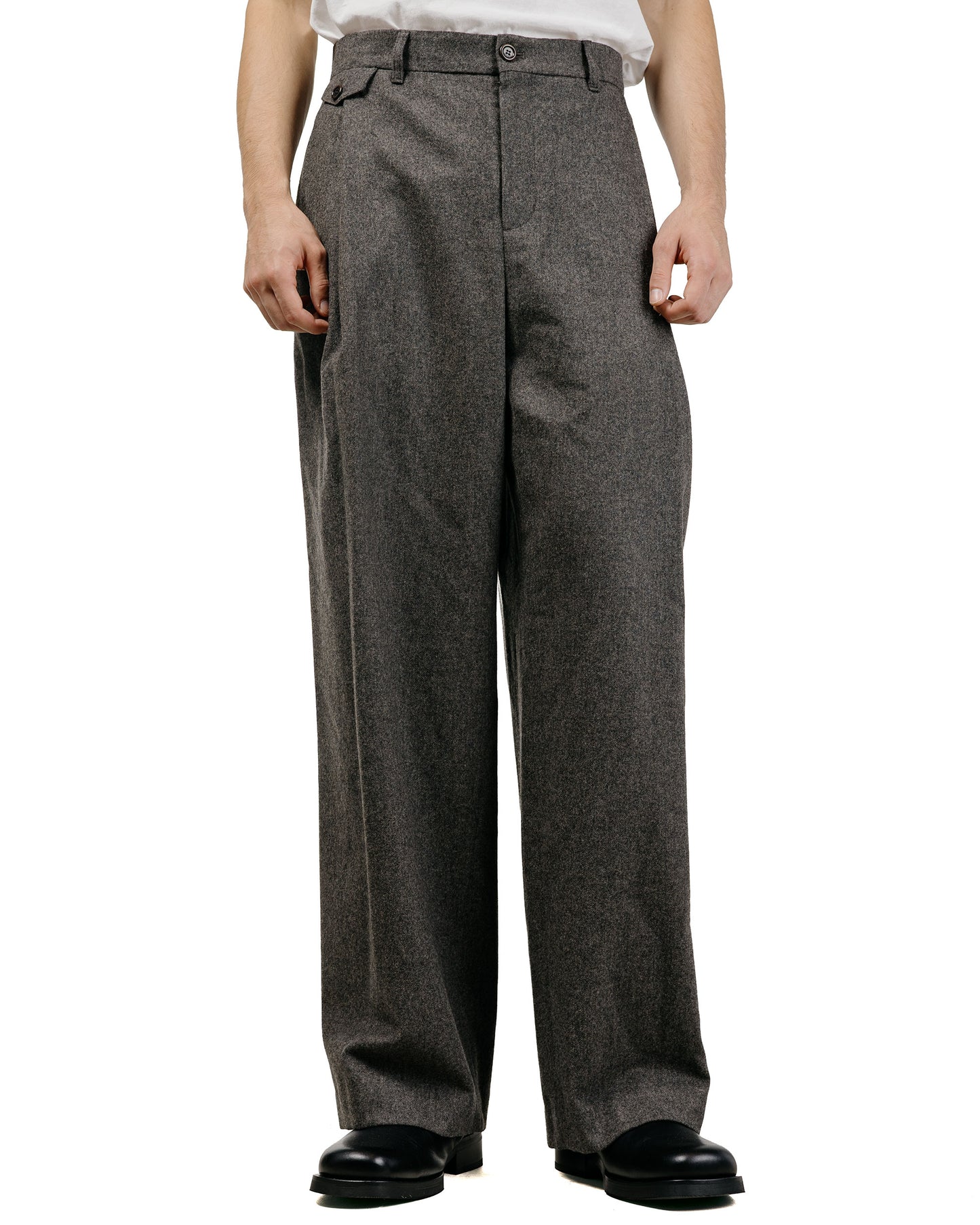 Amomento Tapered Wool Pants Charcoal