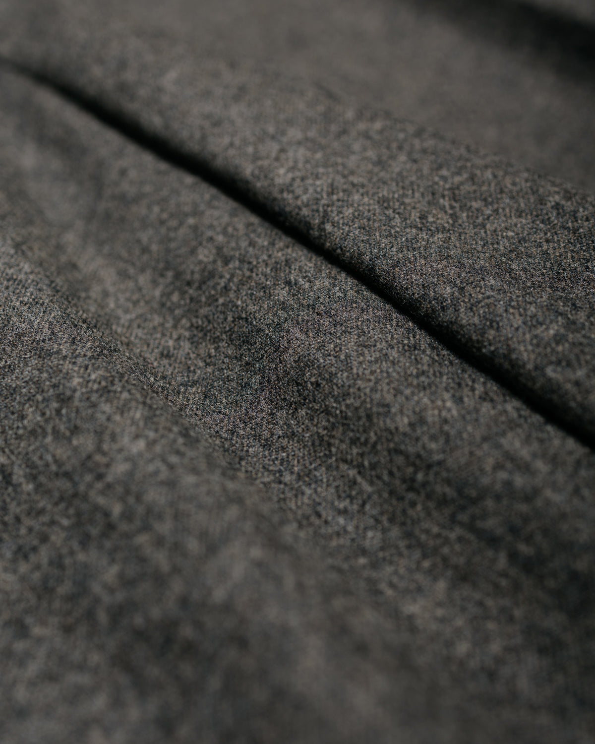 Amomento Tapered Wool Pants Charcoal