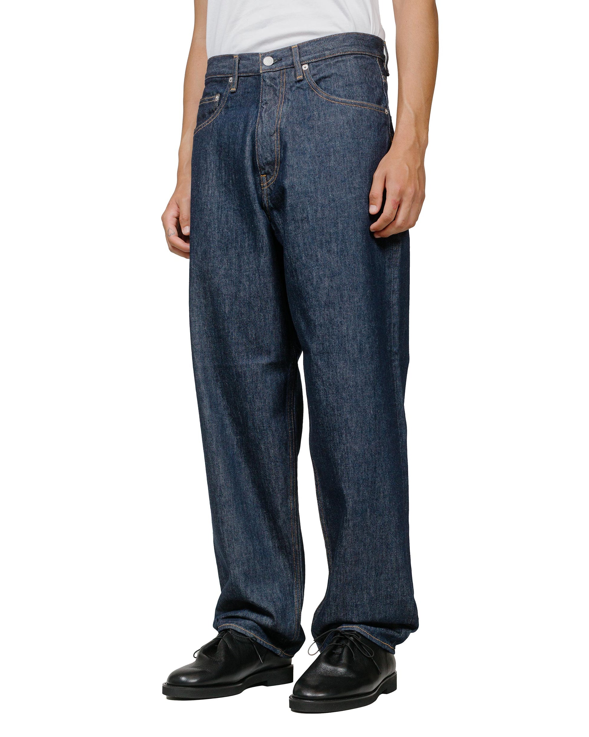 Auralee Hard Twist Denim Wide Pants Indigo model front