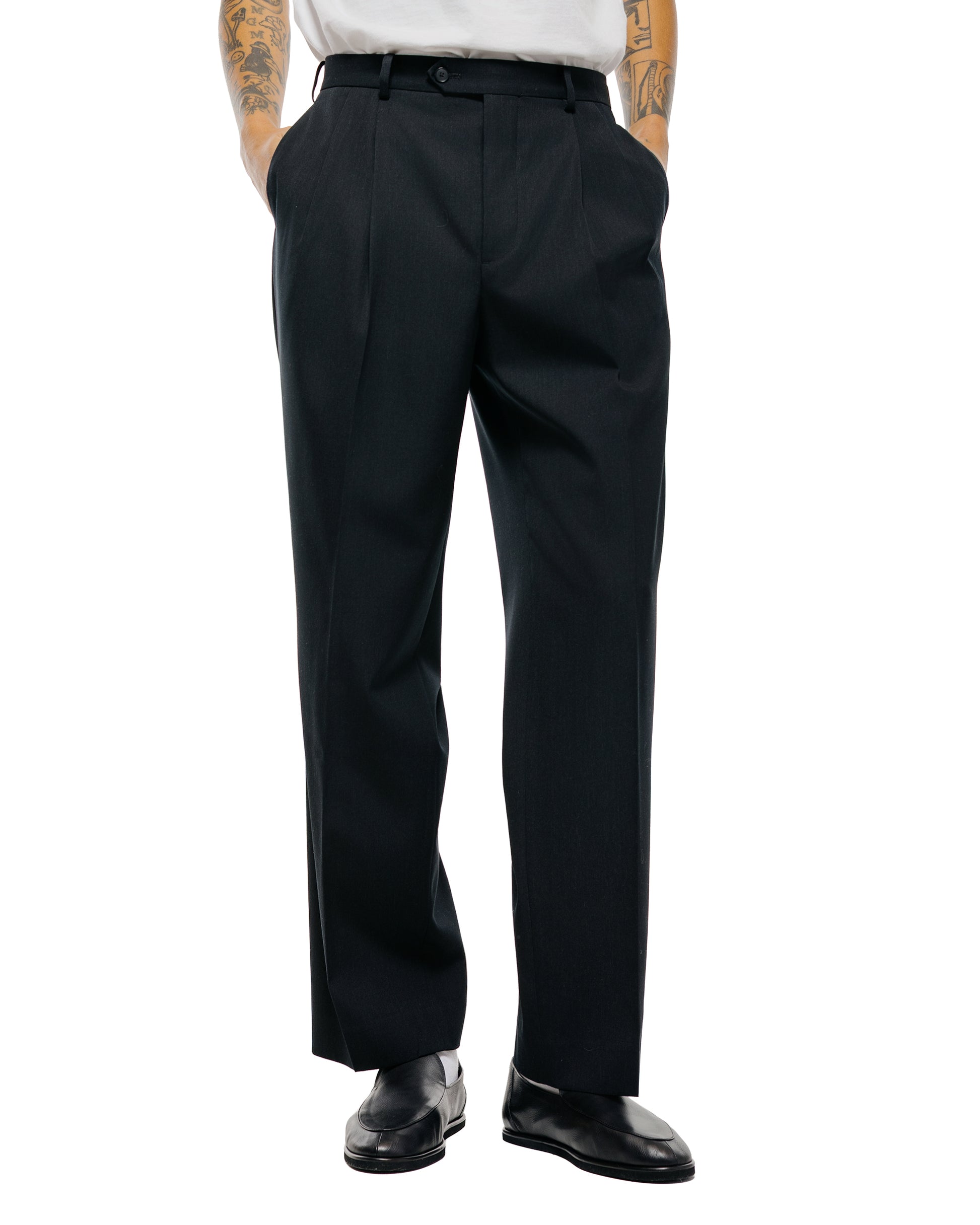 Auralee Light Wool Max Gabardine Two-Tuck Slacks Top Black