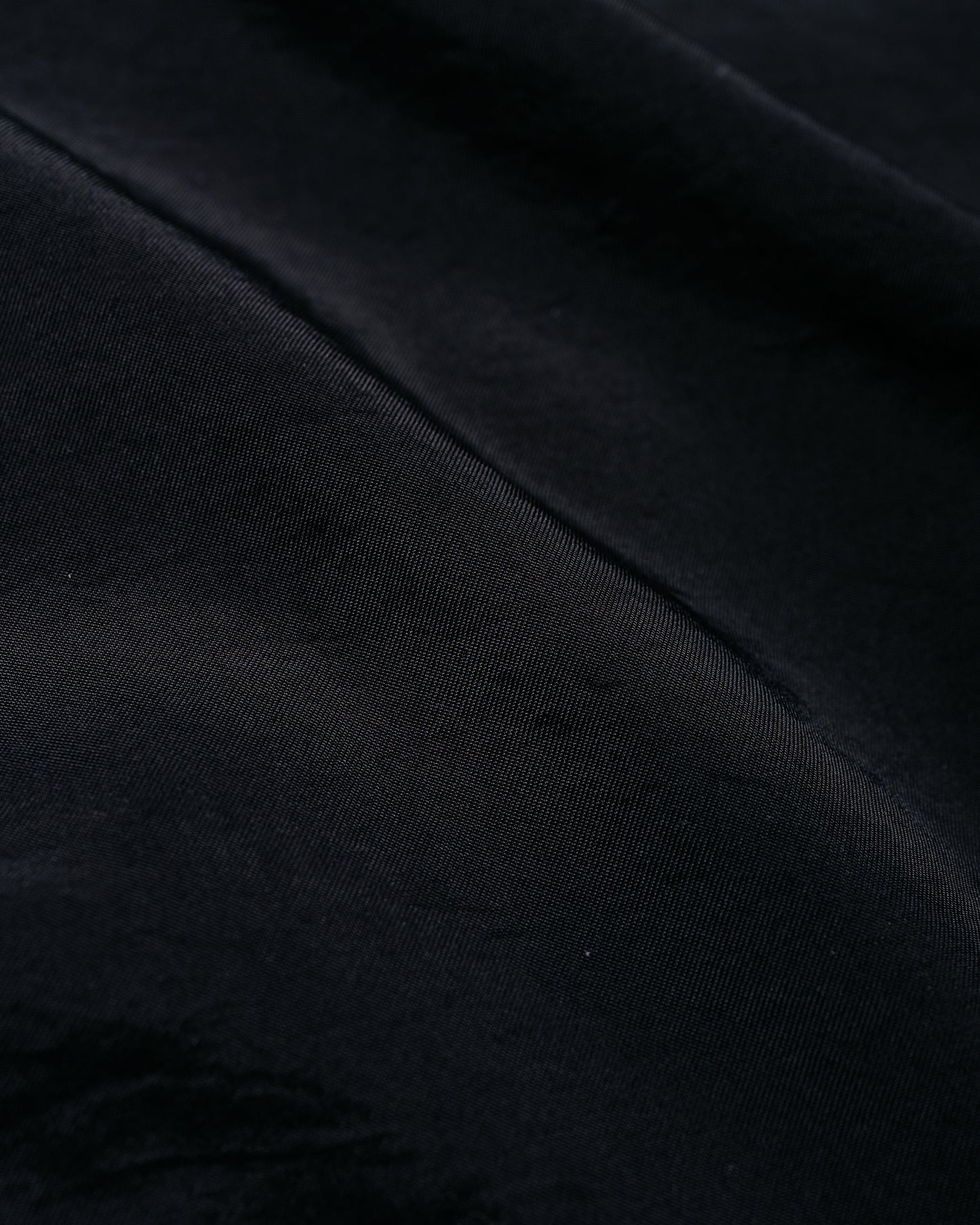 Bather Iridescent Black Modern Trunk