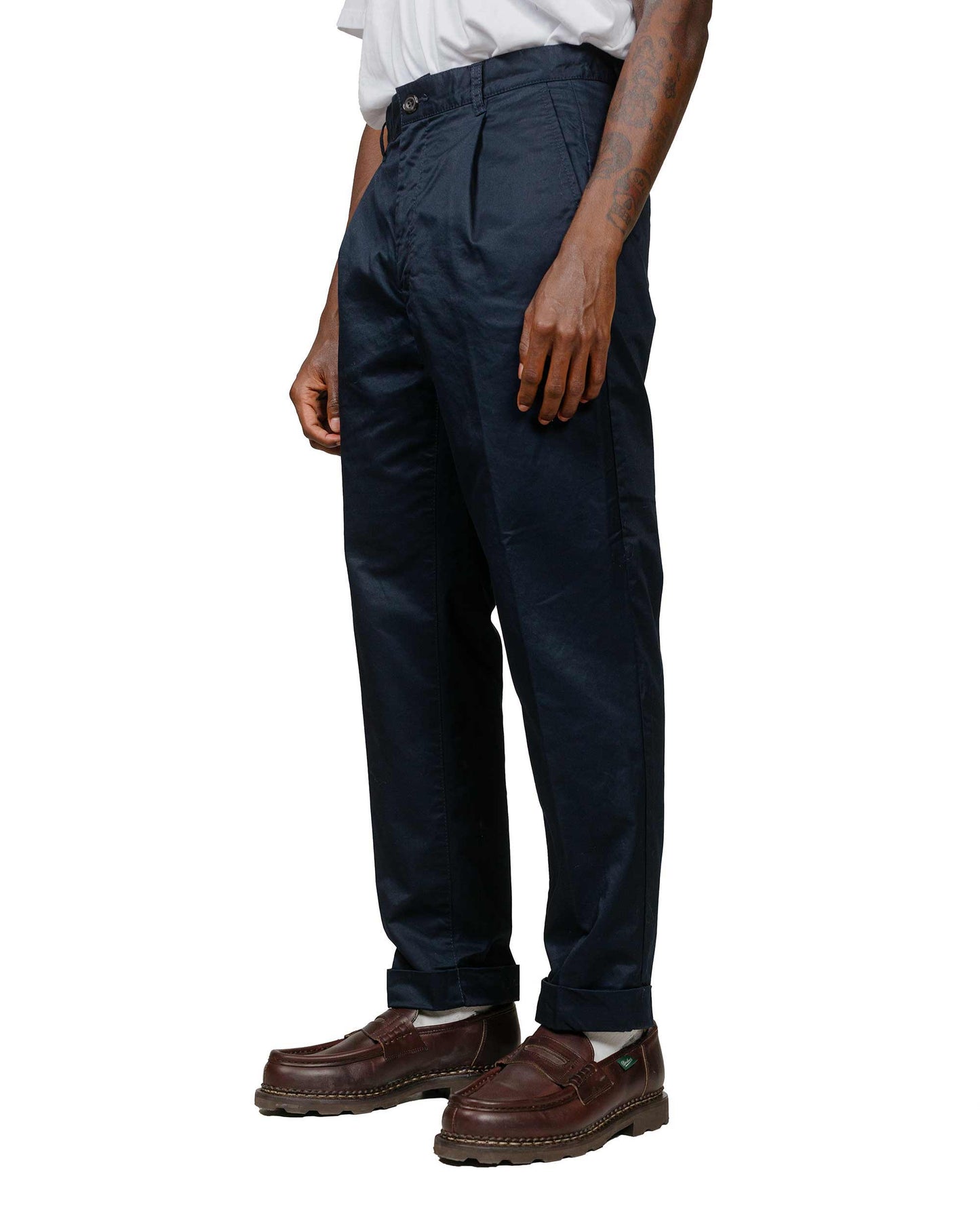 Beams Plus 1Pleat 803 Twill Navy model front