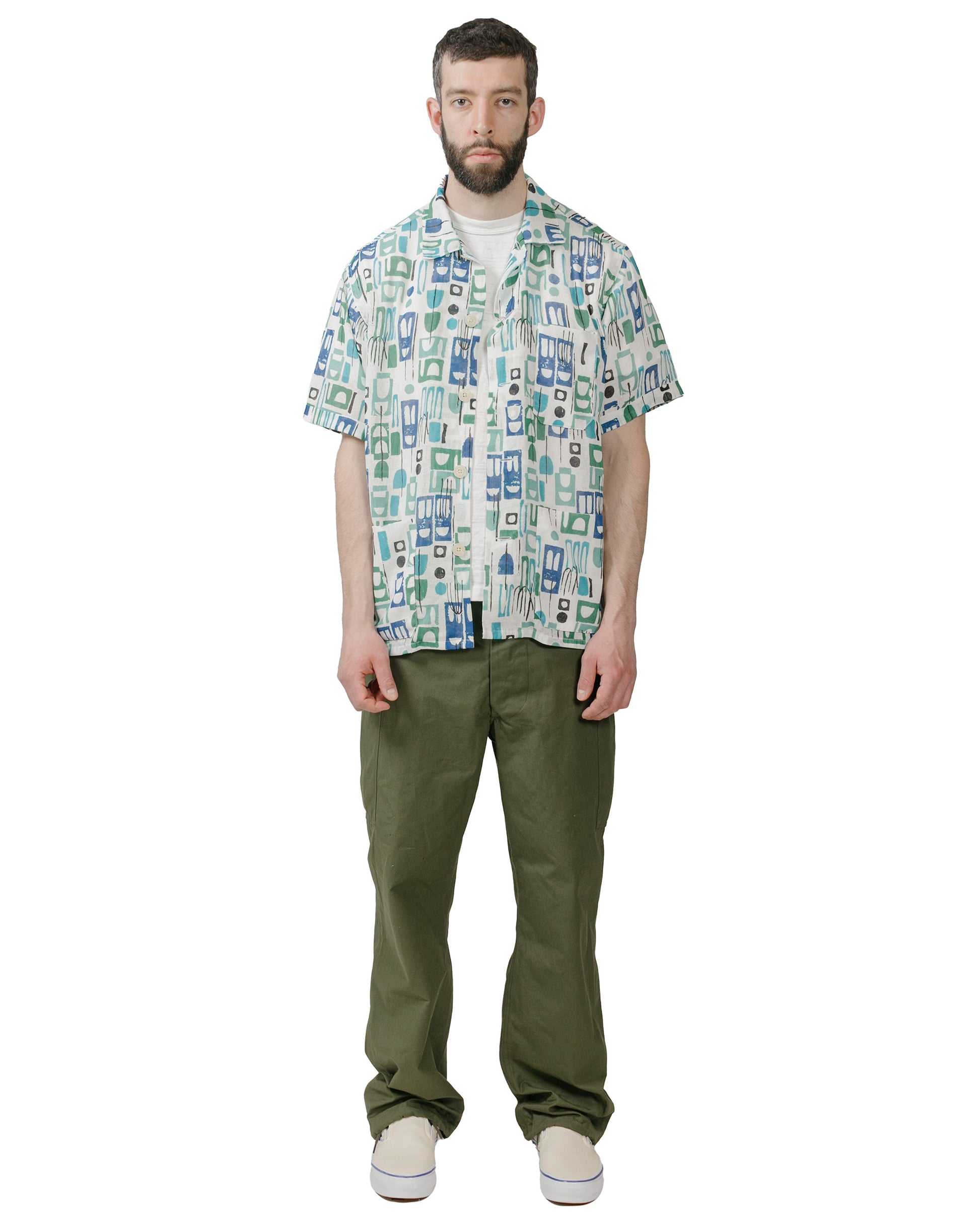 Beams Plus Beach Shirt JKT PE Mesh Print White model full