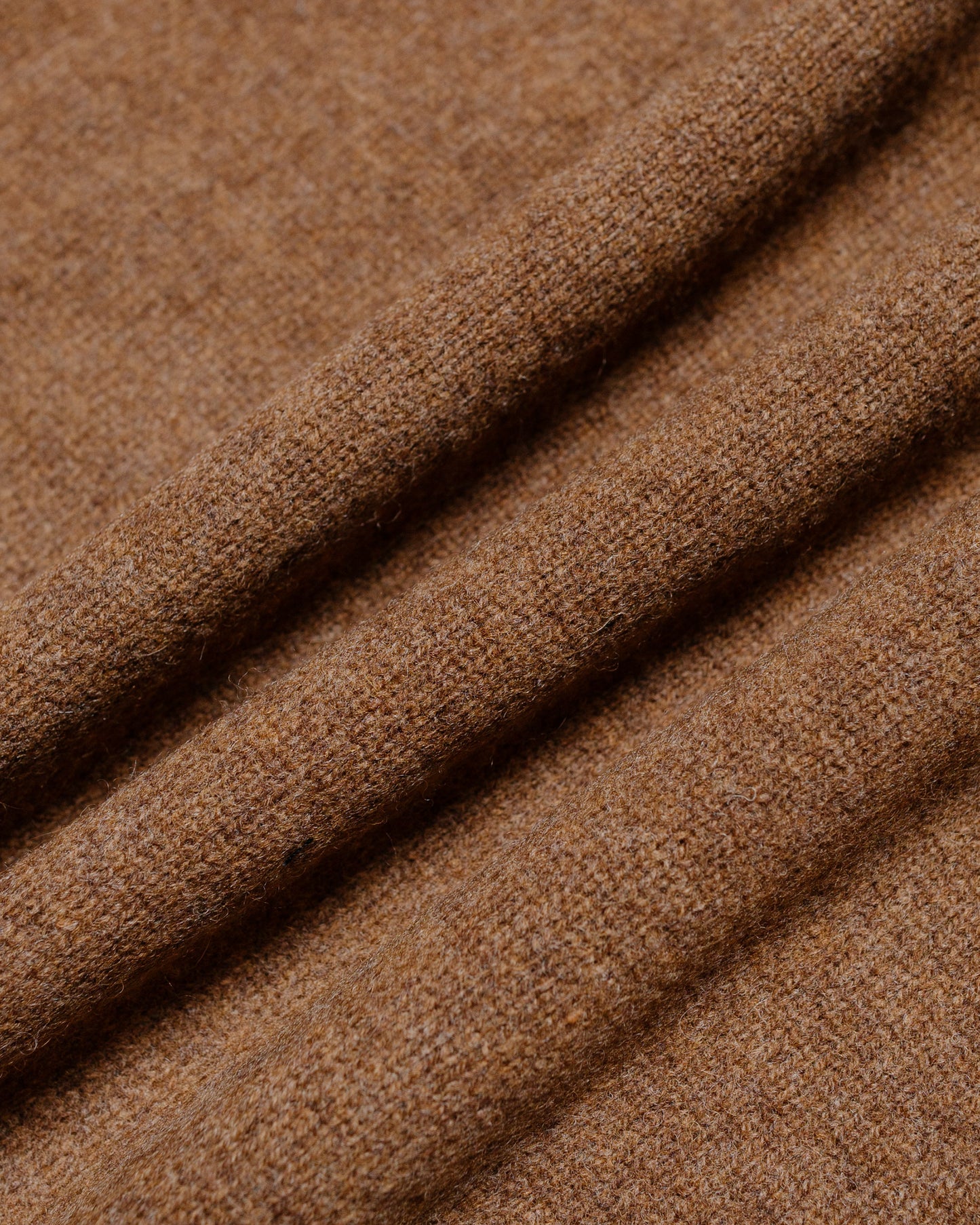 Beams Plus Knit Polo 9G Brown fabric