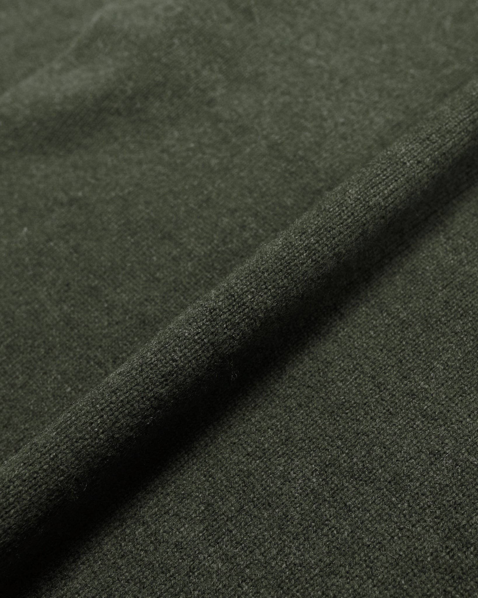 Beams Plus Knit Polo 9G Green fabric