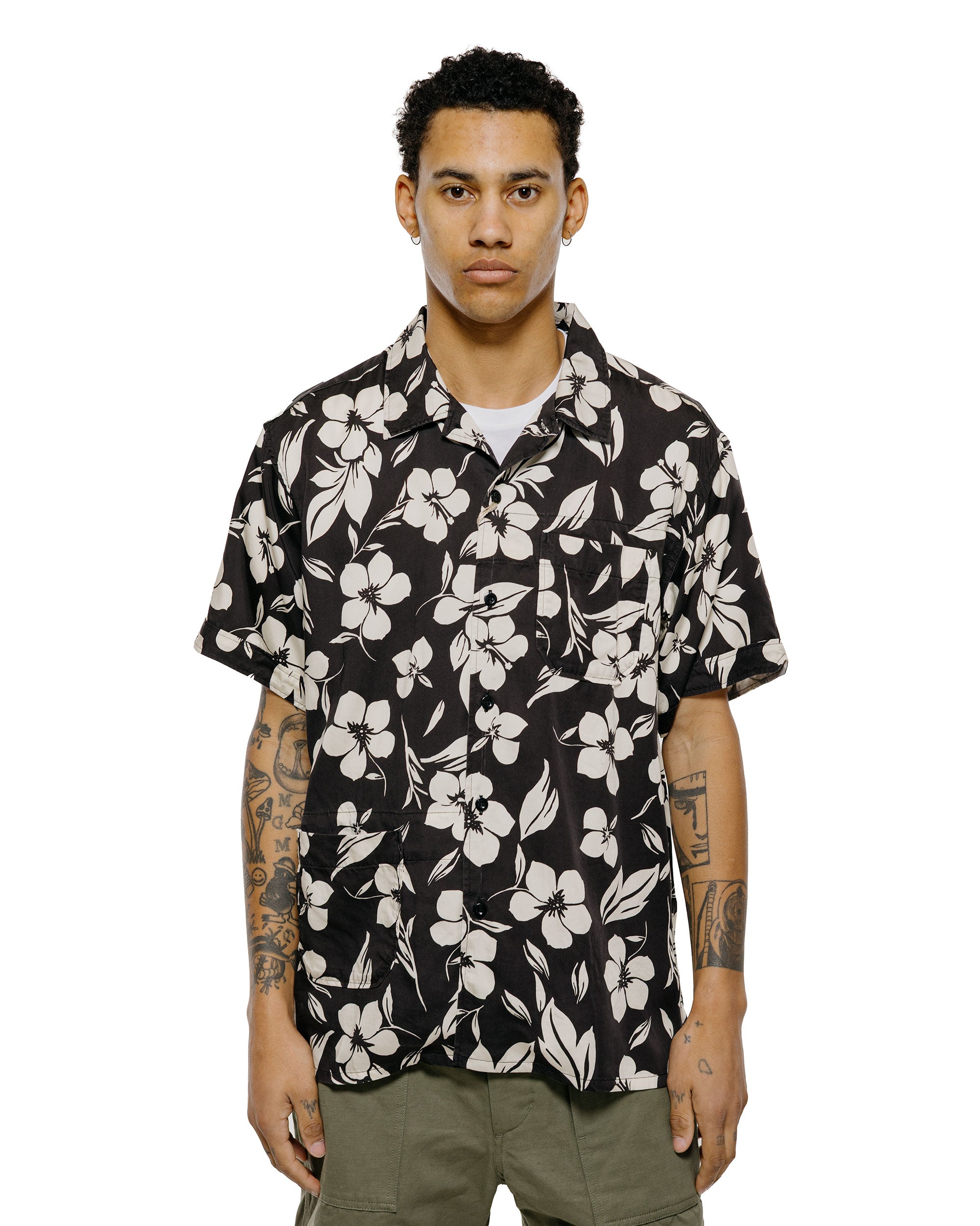 トップス Engineered Garments Camp Shirt Floral M Engineered Garments Camp Shirt Black/Natural Tencel Floral Print