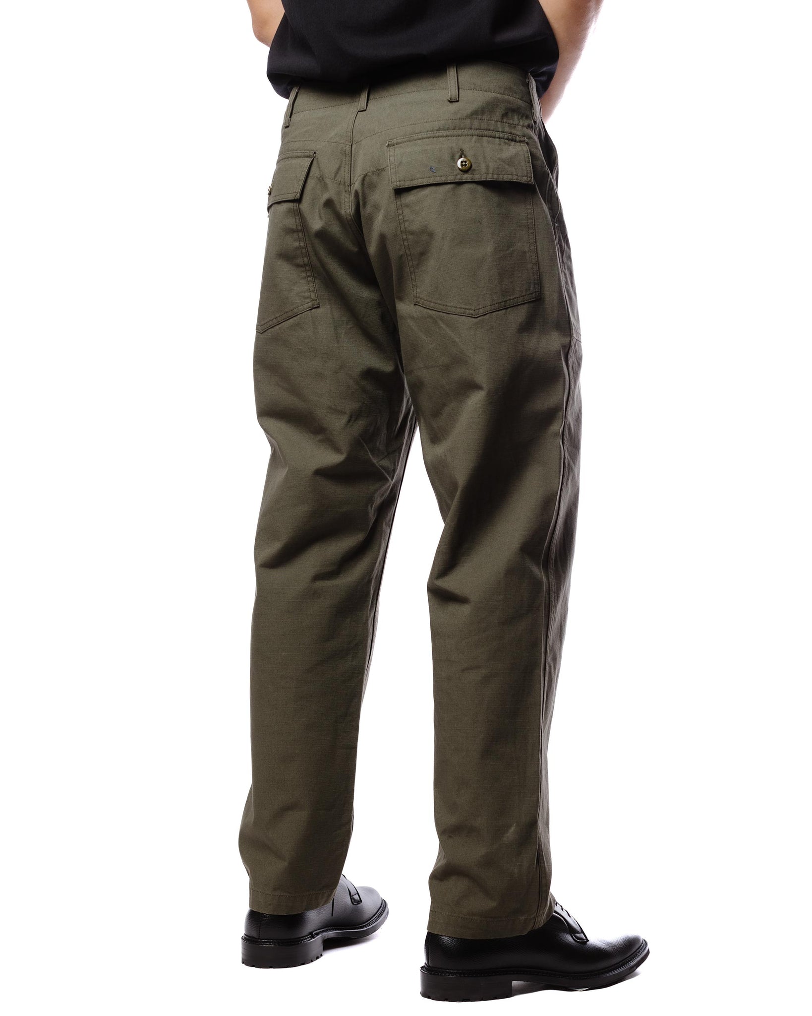 Engineered Garments Fatigue Pant Olive Heavyweight Cotton Ripstop Model Rear