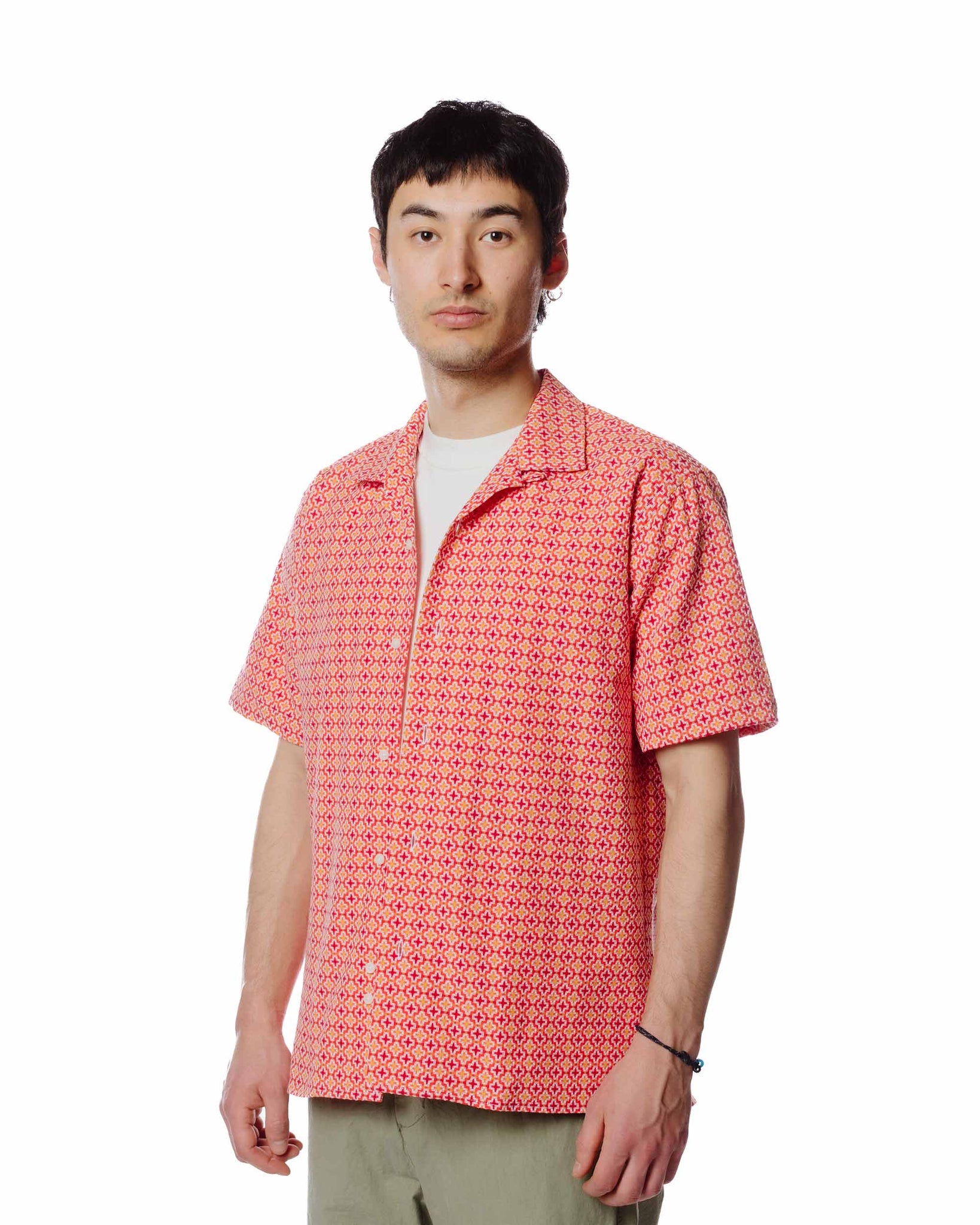 Gitman Vintage Bros. Summer Ready Jacquard Camp Collar Shirt Red Model Side