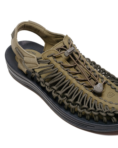 KEEN UNEEK Dark Olive/Black close