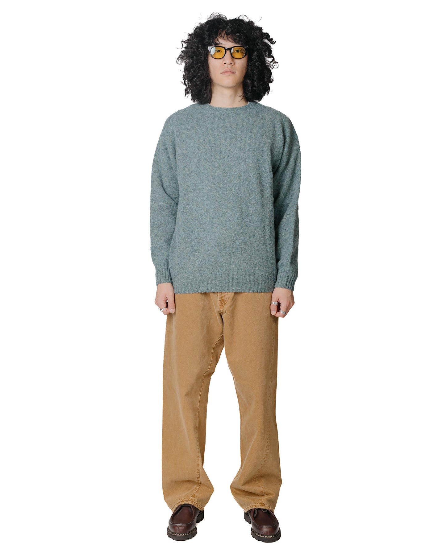 Lost & Found Shaggy Sweater Graphite Green Model Fulll