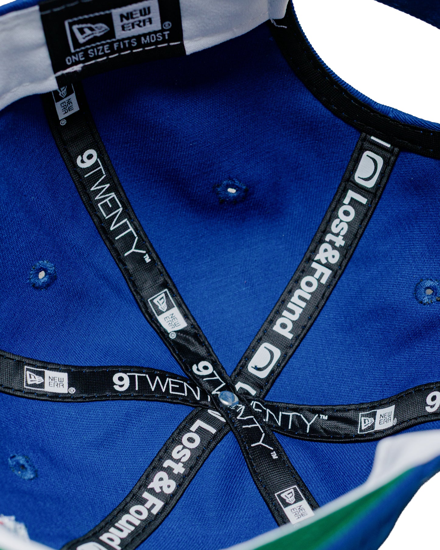 Lost & Found / MLB© - Toronto Blue Jays New Era Adjustable Hat Royal