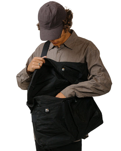 MAN-TLE R17 Gear-2 Black Nylon Messenger 