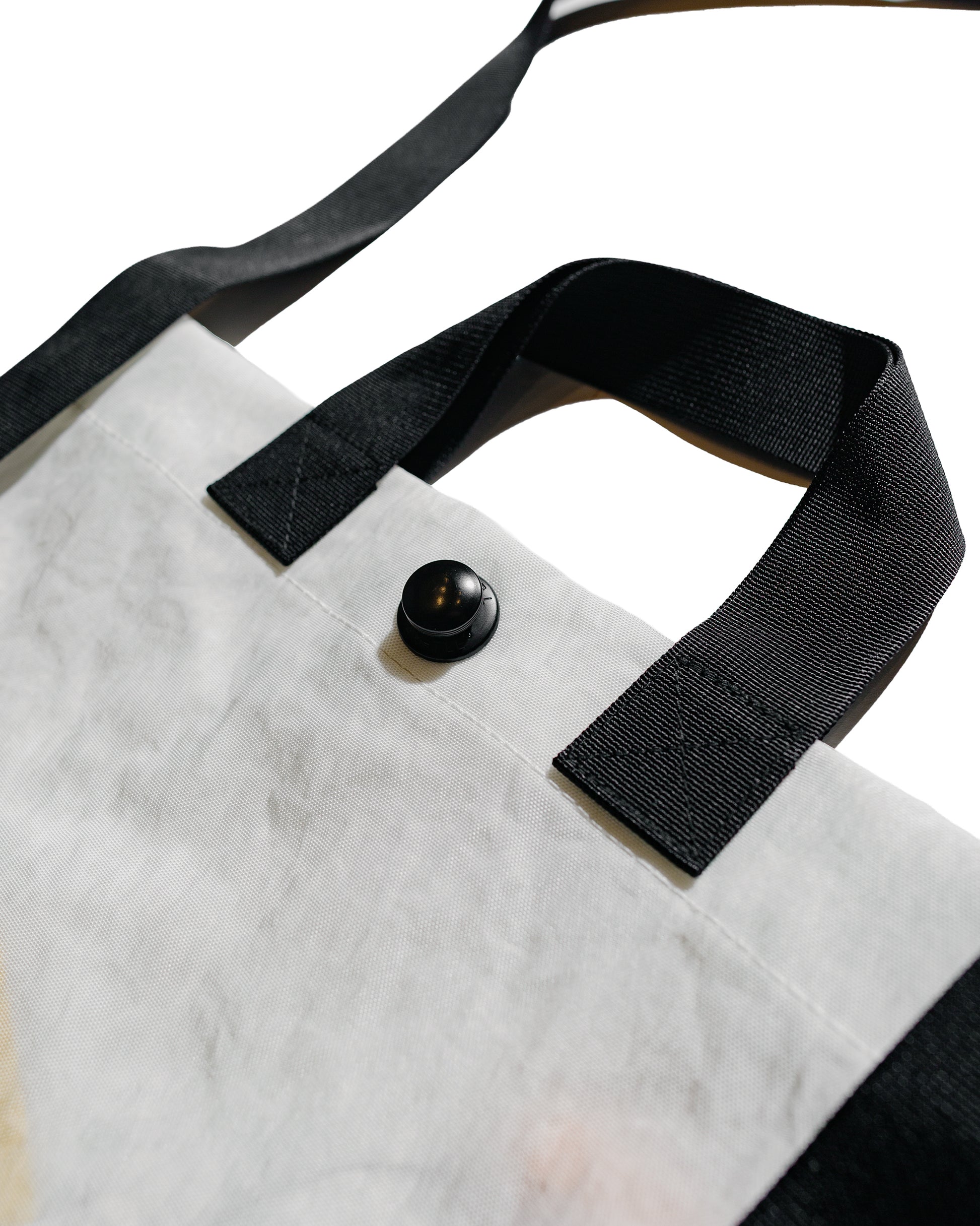 MAN-TLE R19 Bag-4 Mini Tote White Nylon