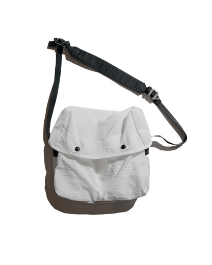 MAN-TLE R19 Gear-4 Mini Messenger White Nylon