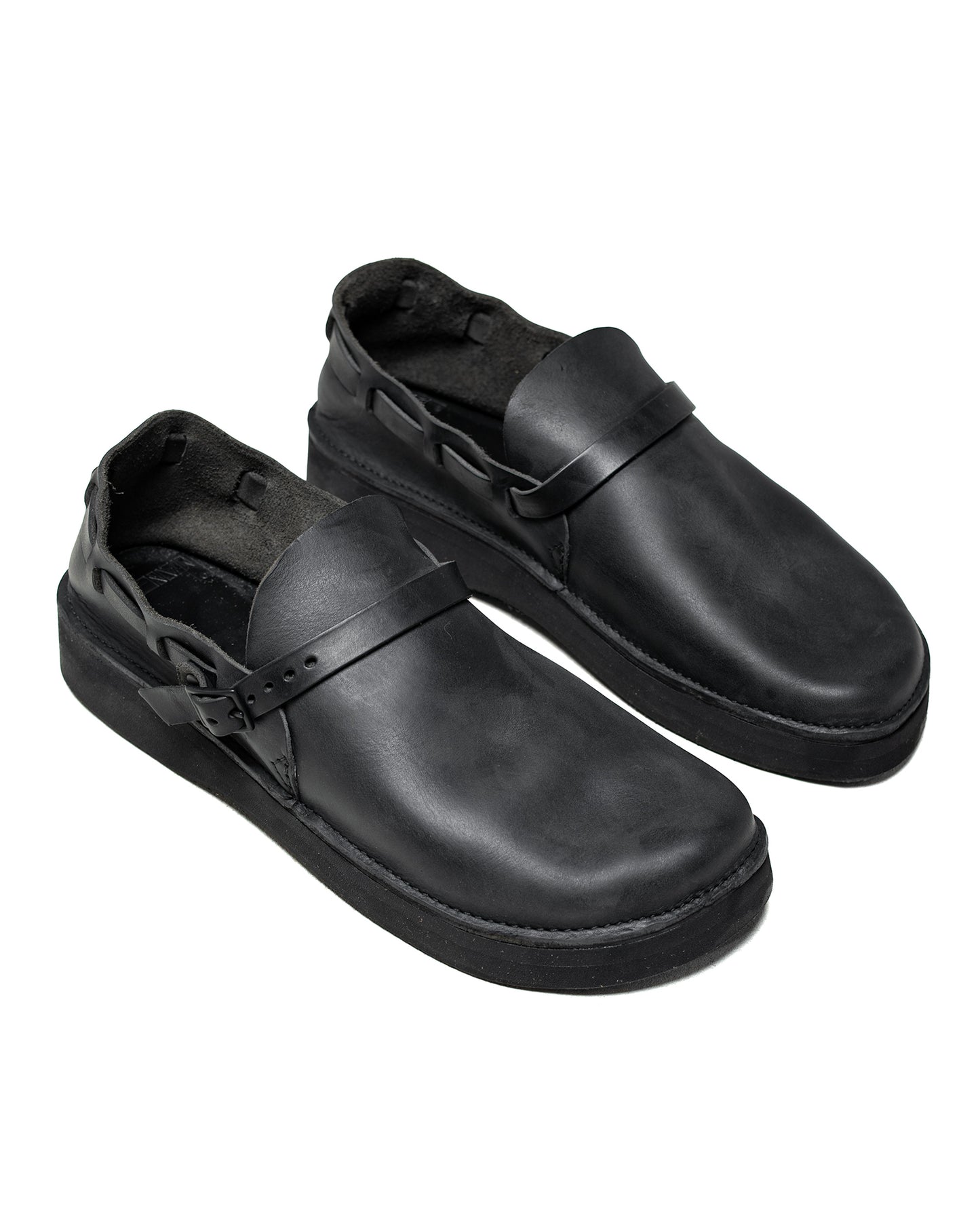 MAN-TLE R19V1 Aurora Low Black Horween