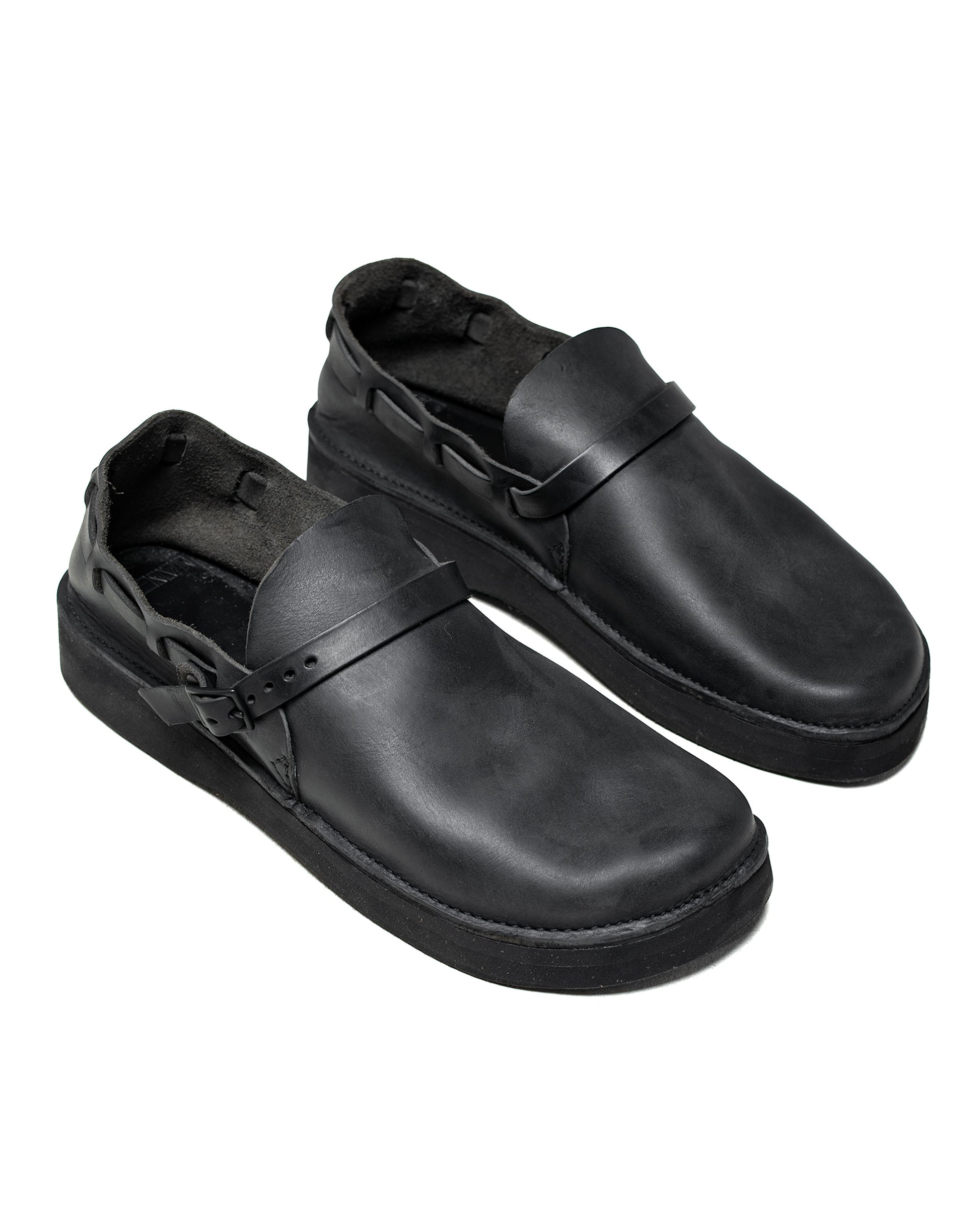 MAN-TLE R19V1 Aurora Low Black Horween