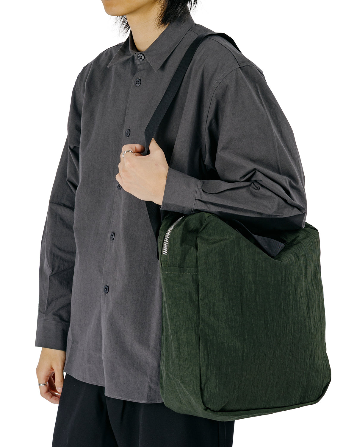 MAN-TLE R21B0 Zip Tote Jungle Nylon
