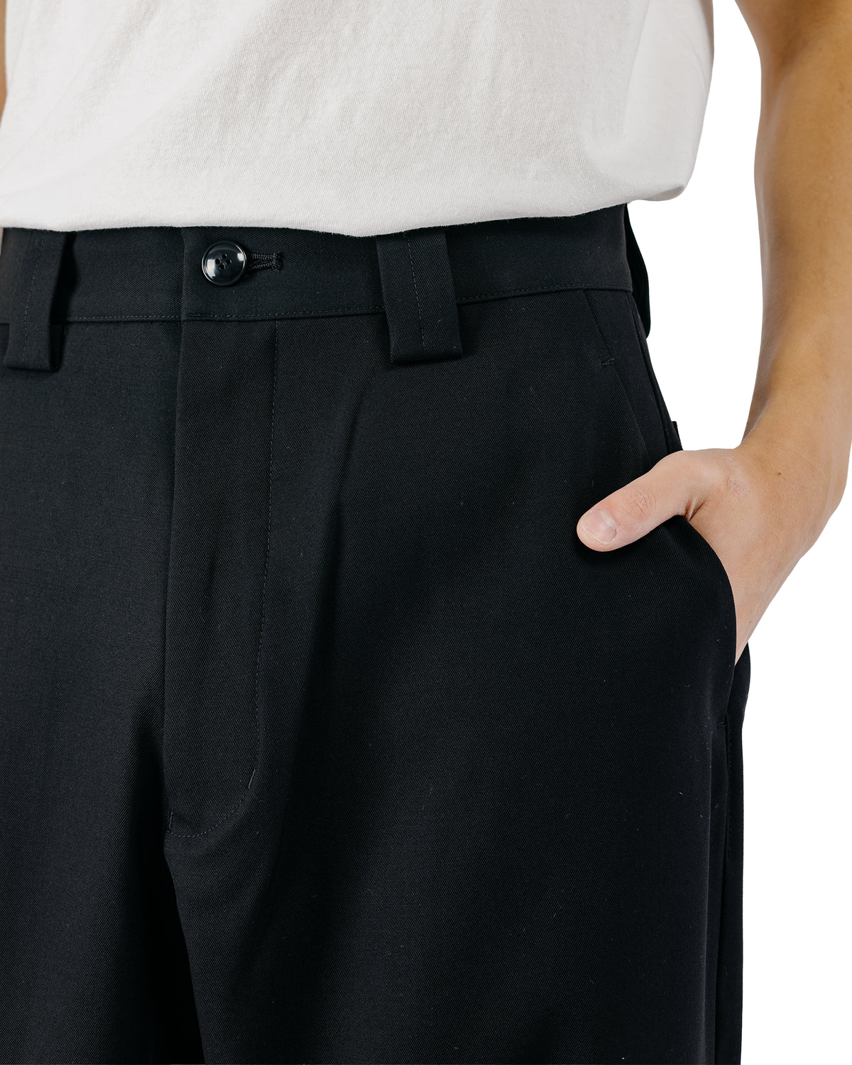 MAN-TLE R21Y6 Patch Pants Black Impact Wool