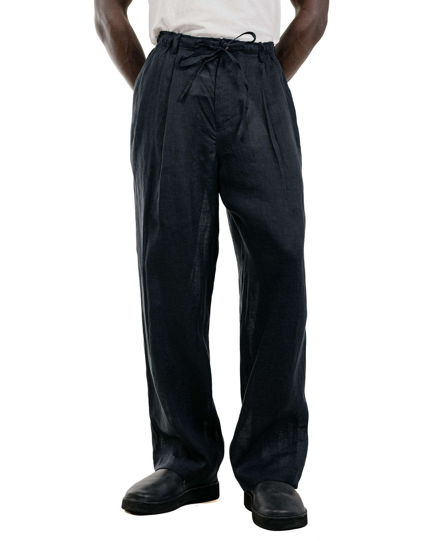 MARKAWARE Double Pleated Easy Trousers Hemp Shirting Black