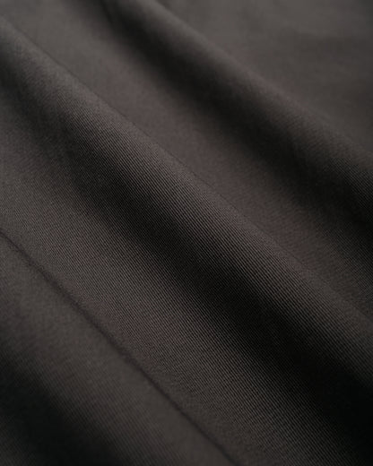 MARKAWARE Triple Pleated Easy Trousers Organic Cotton Voile Yarn Twill Charcoal