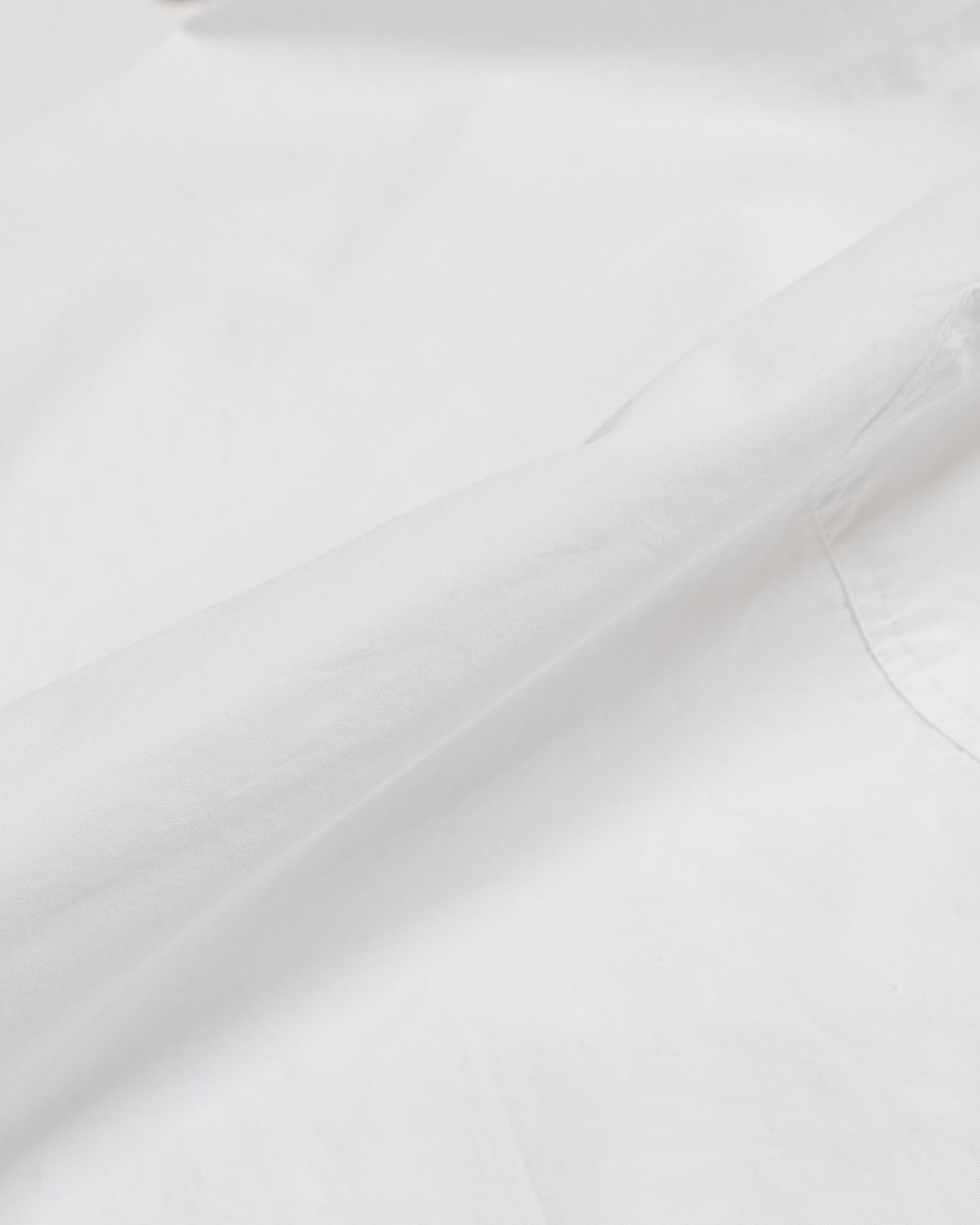 MHL SS Flap Pocket Shirt Compact Cotton Poplin White fabric