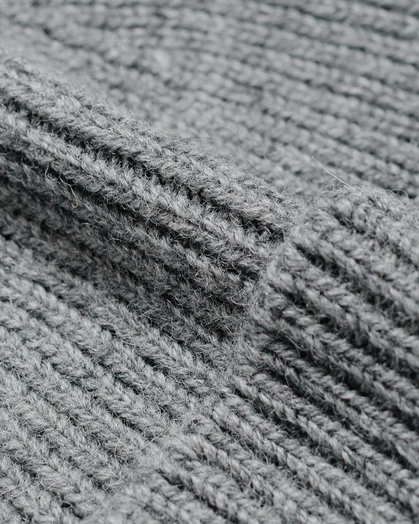 MHL Simple Ribbed Beanie British Wool School Grey