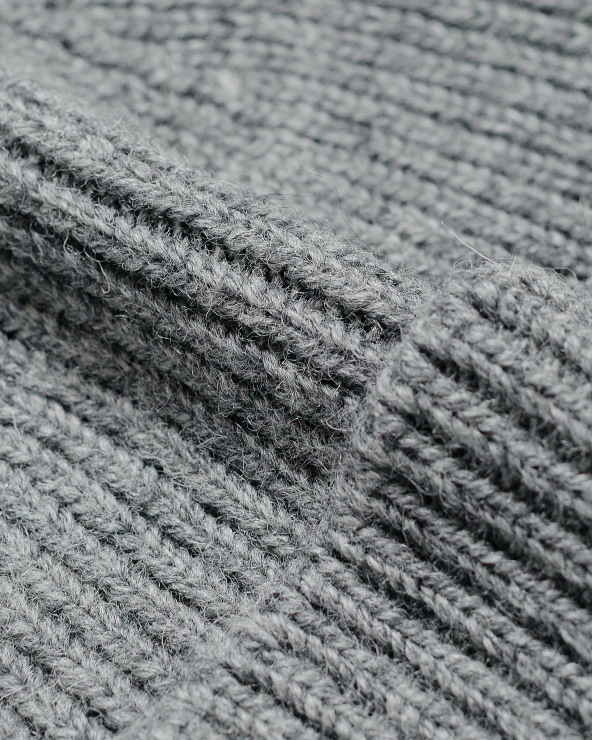 MHL Simple Ribbed Beanie British Wool School Grey