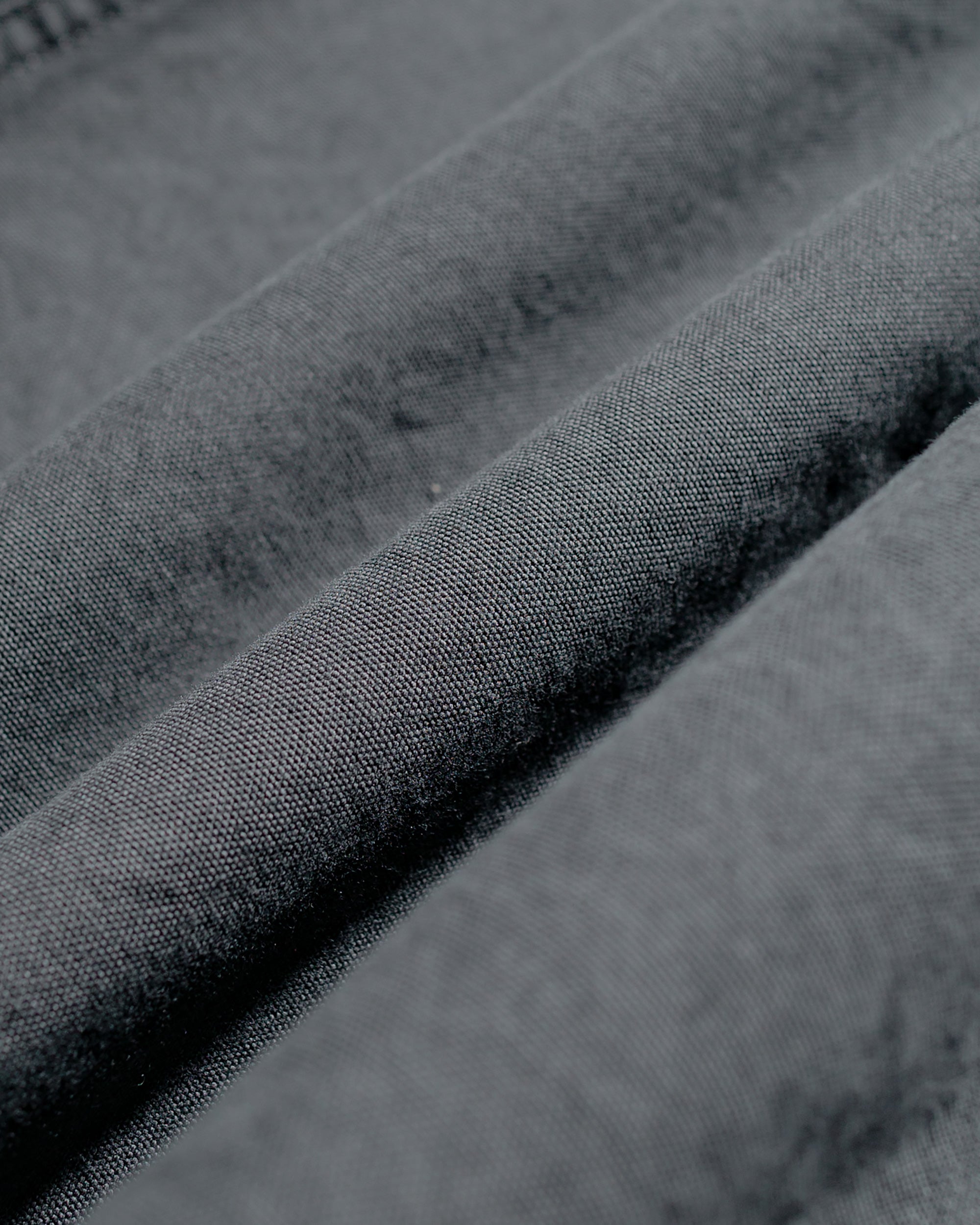 MHL エムエイチエル UNEVEN COTTON CANVAS トラウザーズ MHL ステッチ プリーツ トラウザーズ コンパクト コットンキャンバス