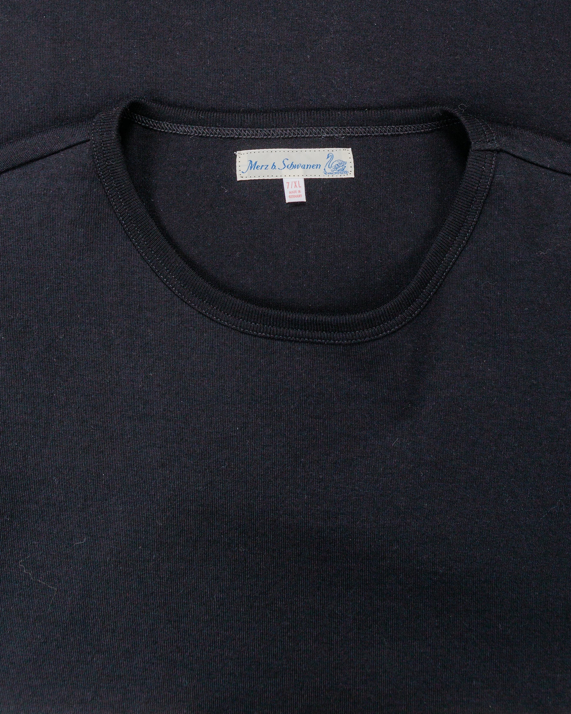 Merz B. Schwanen 2M15LS Vintage Machine Refined T-Shirt Deep Black