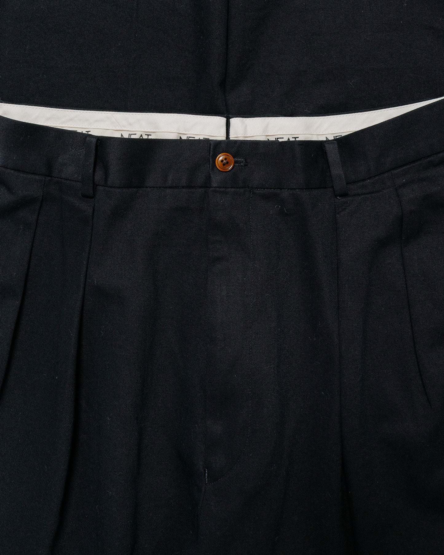 NEAT Chino Black