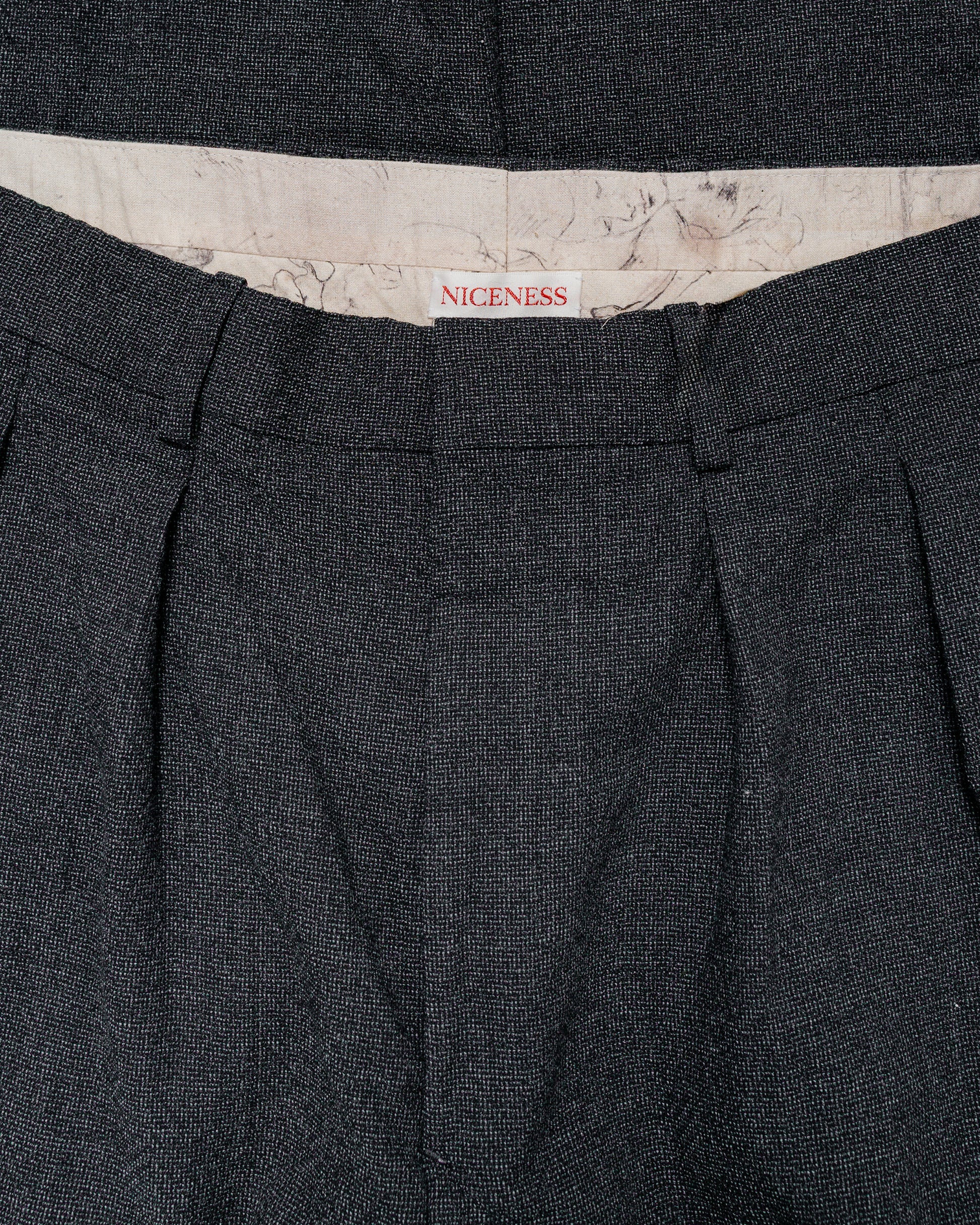 NICENESS H.Schenker Charcoal