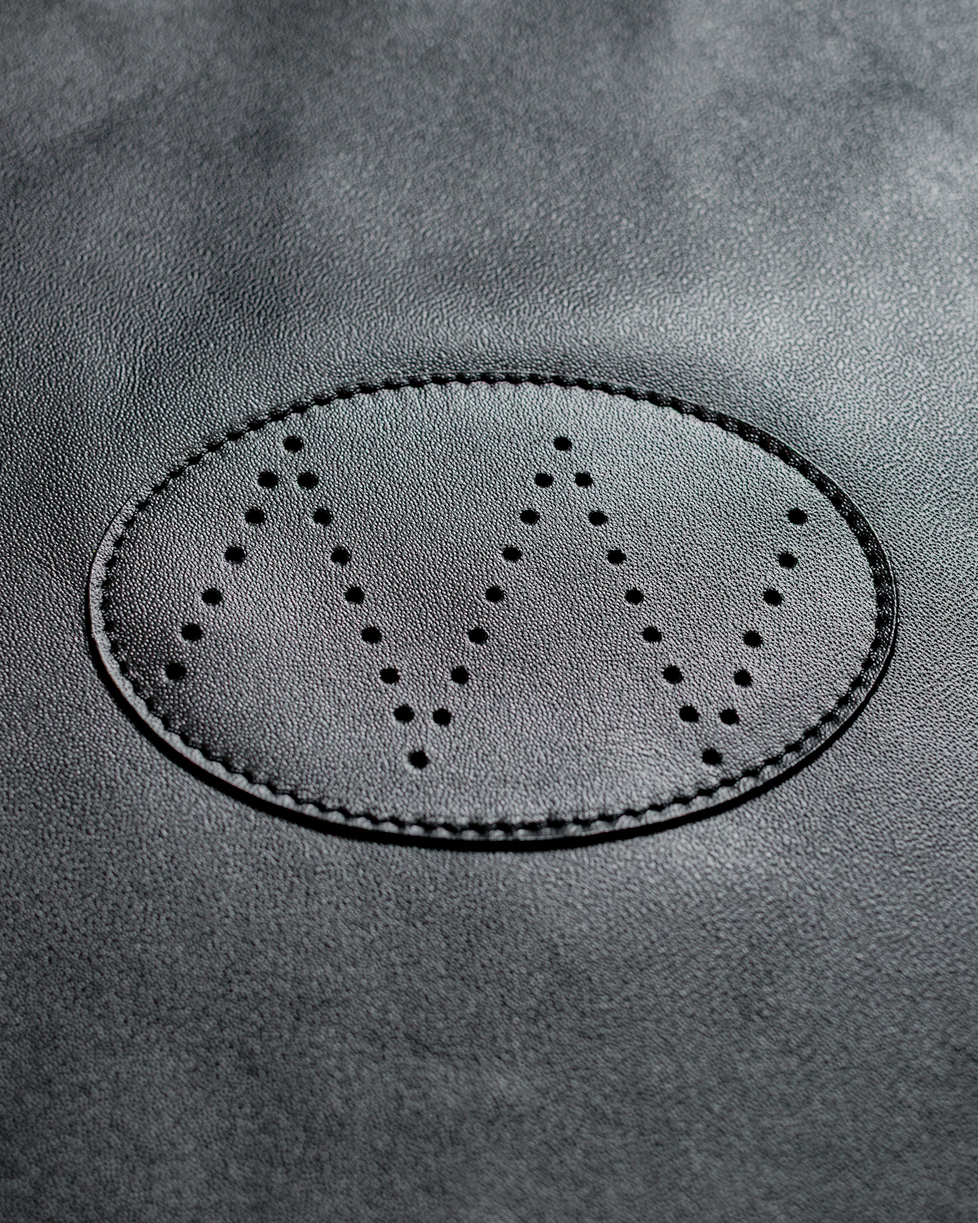 NICENESS Lowe.Midi Black