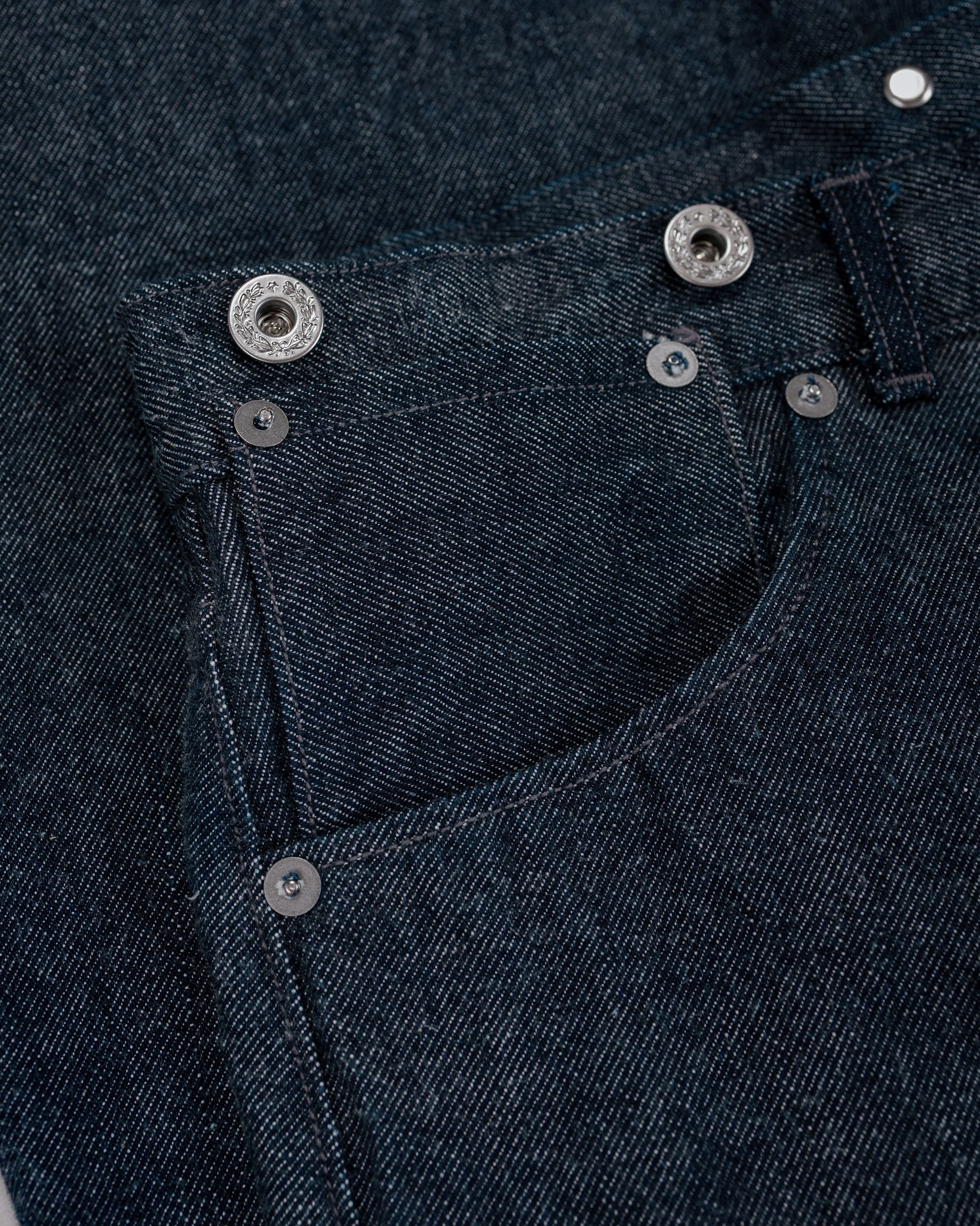 NICENESS Sharky Raw Denim Twist Jeans Indigo