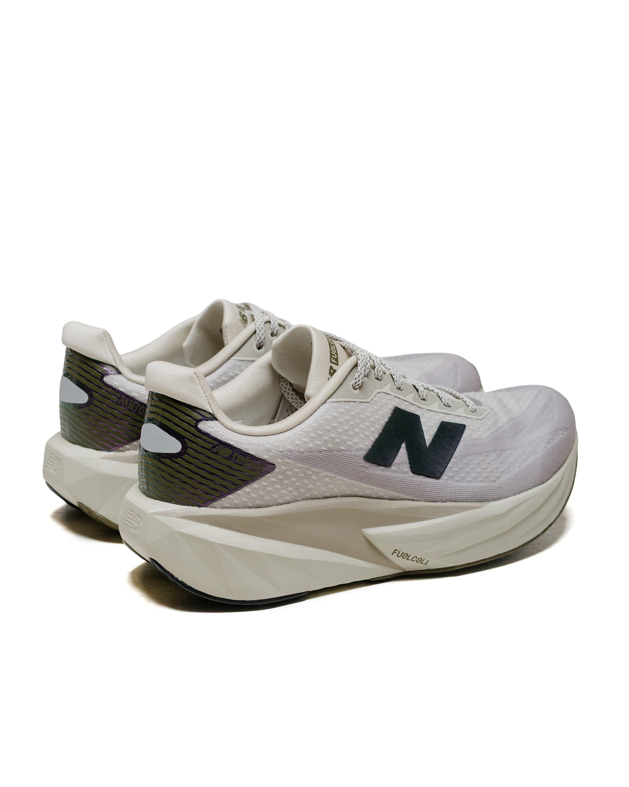 New Balance MFCXPA5 FuelCell Rebel v5 グレー/ブラウン