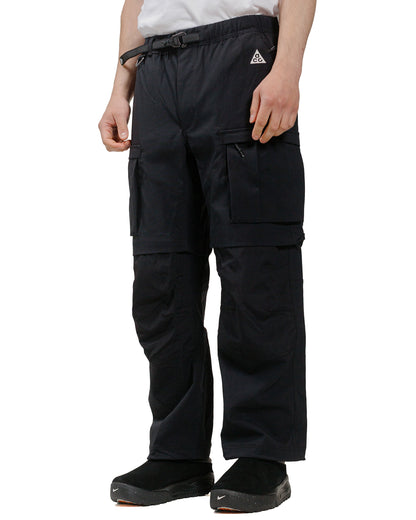 Nike ACG Smith Summit Cargo Pants Black/Anthracite model front