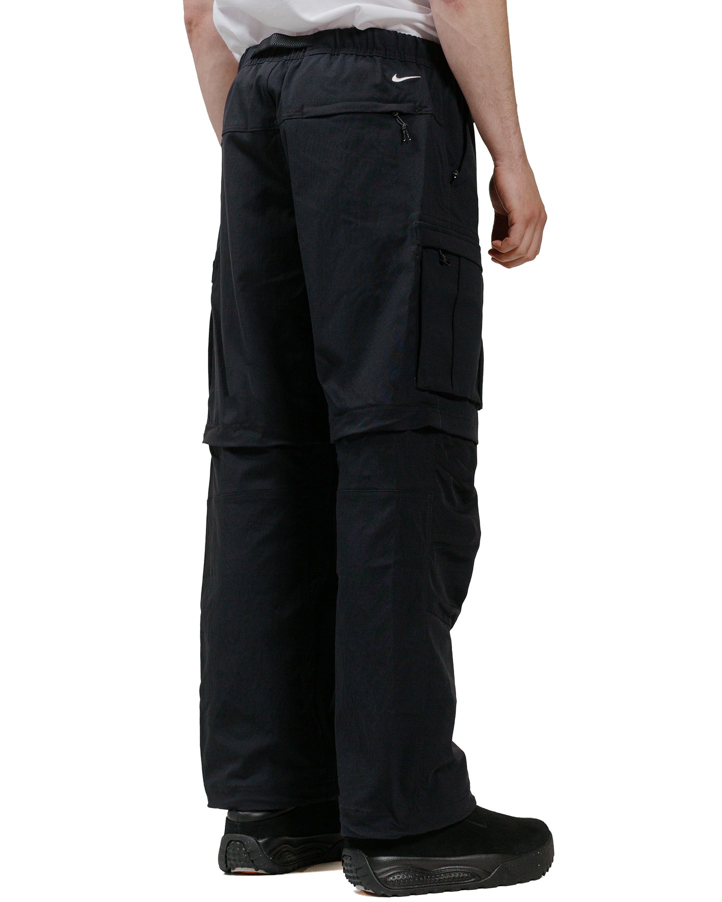 Nike ACG Smith Summit Cargo Pants Black/Anthracite model back