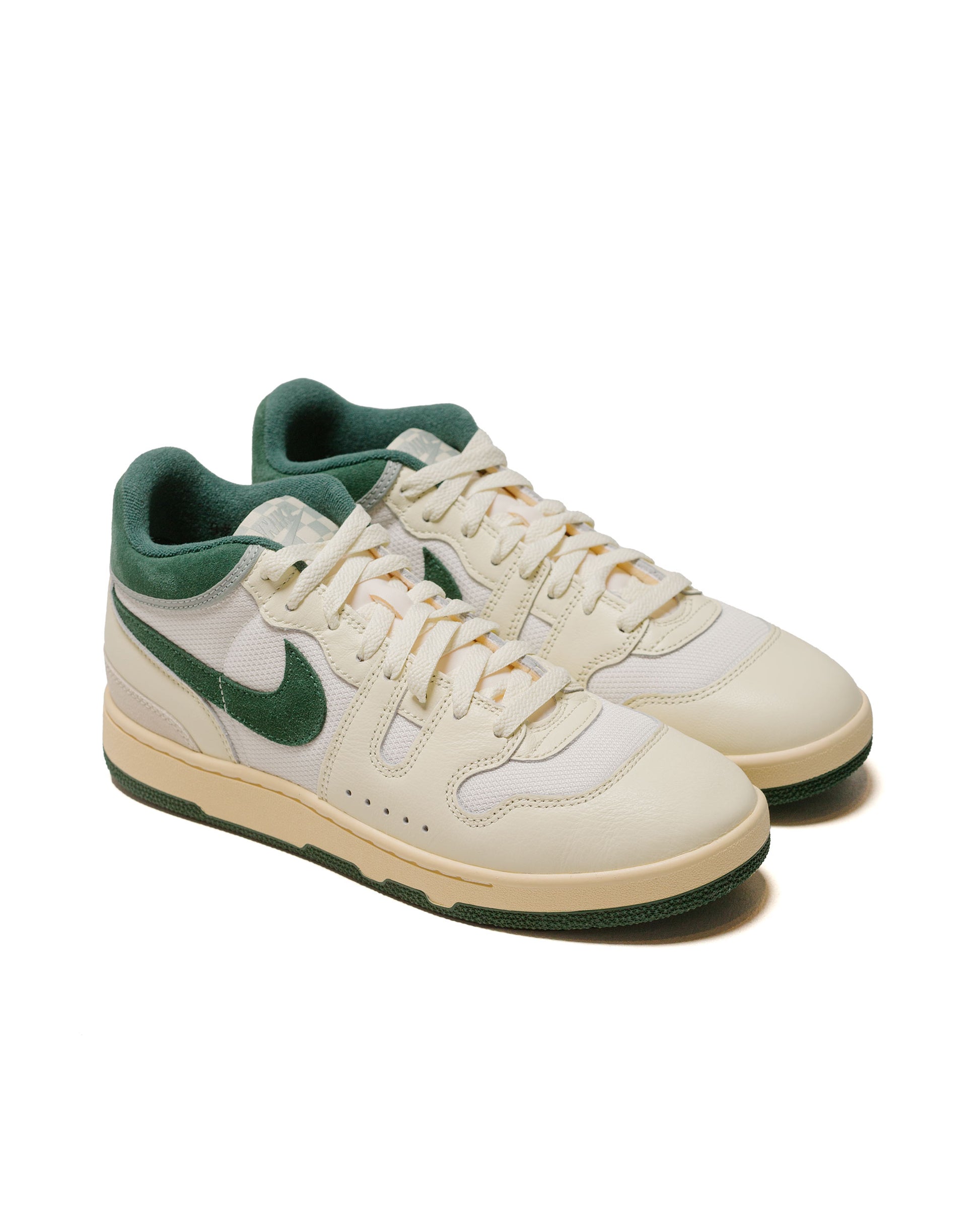 Nike Attack Sail/Fir side