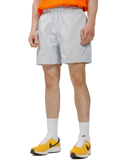 Nike Club Flow Short Pure Platinum/White model front