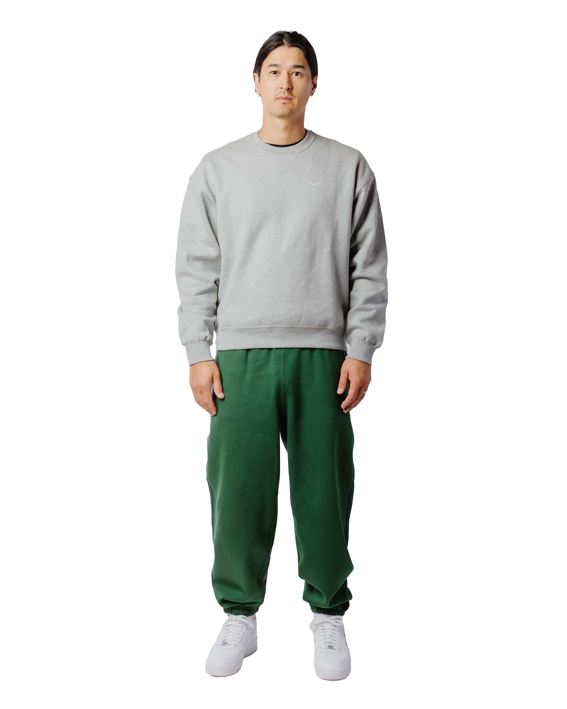 Nike Solo Swoosh Fleece Pant Fir Model